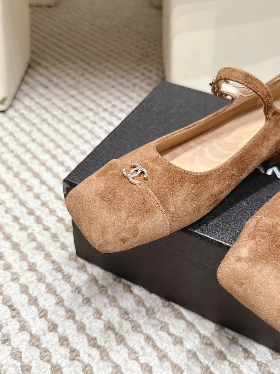 Туфли Женские Chanel 17421379