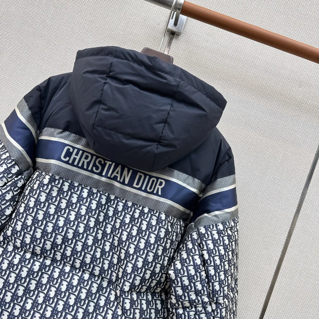 Куртки И Пуховики Женские Christian Dior 18012324