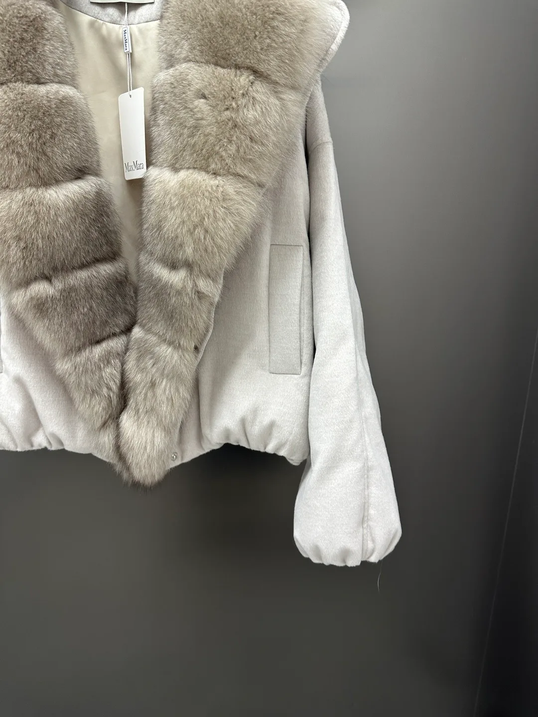Куртки И Пуховики Женские Max Mara 18226693
