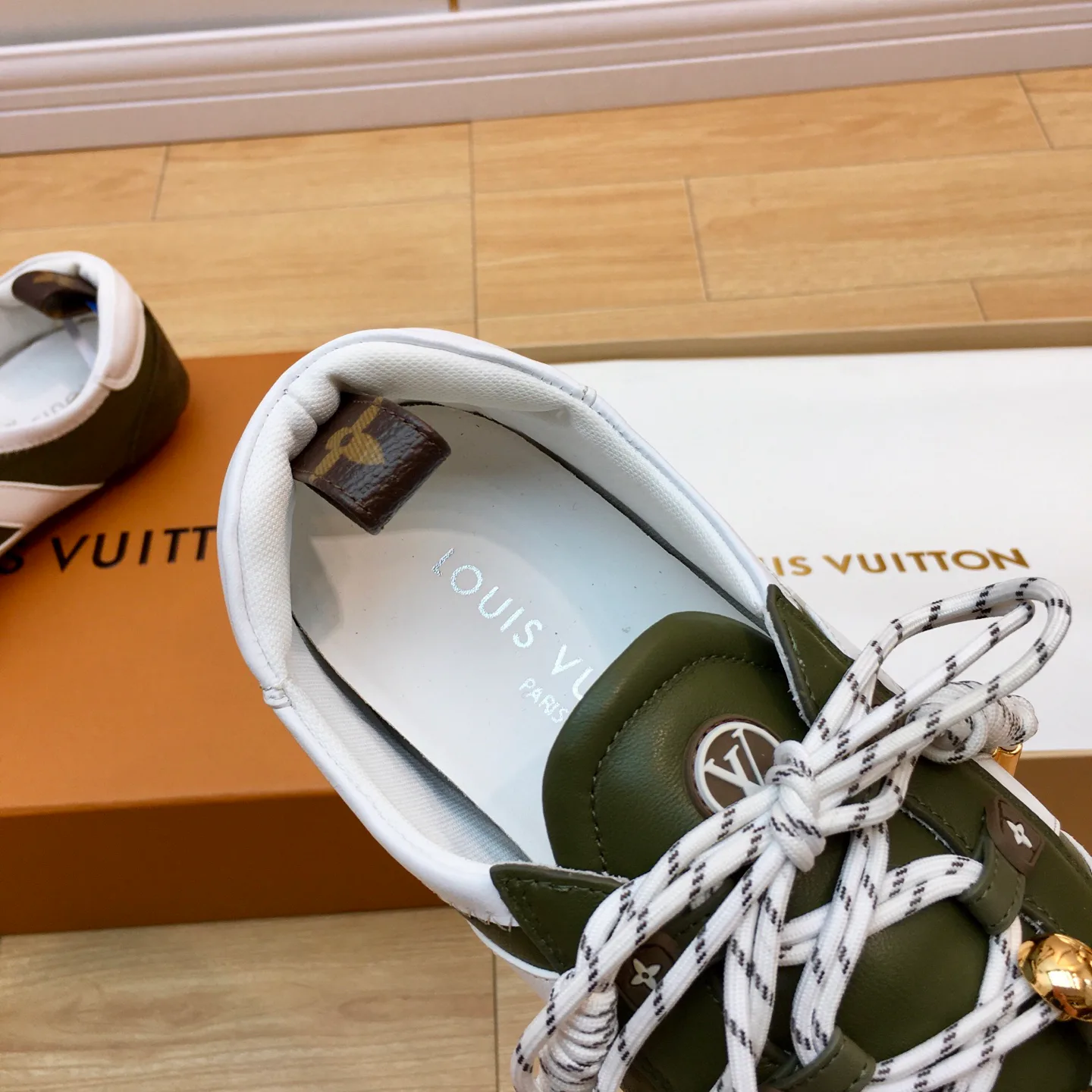 Кроссовки Женские Louis Vuitton 1590948