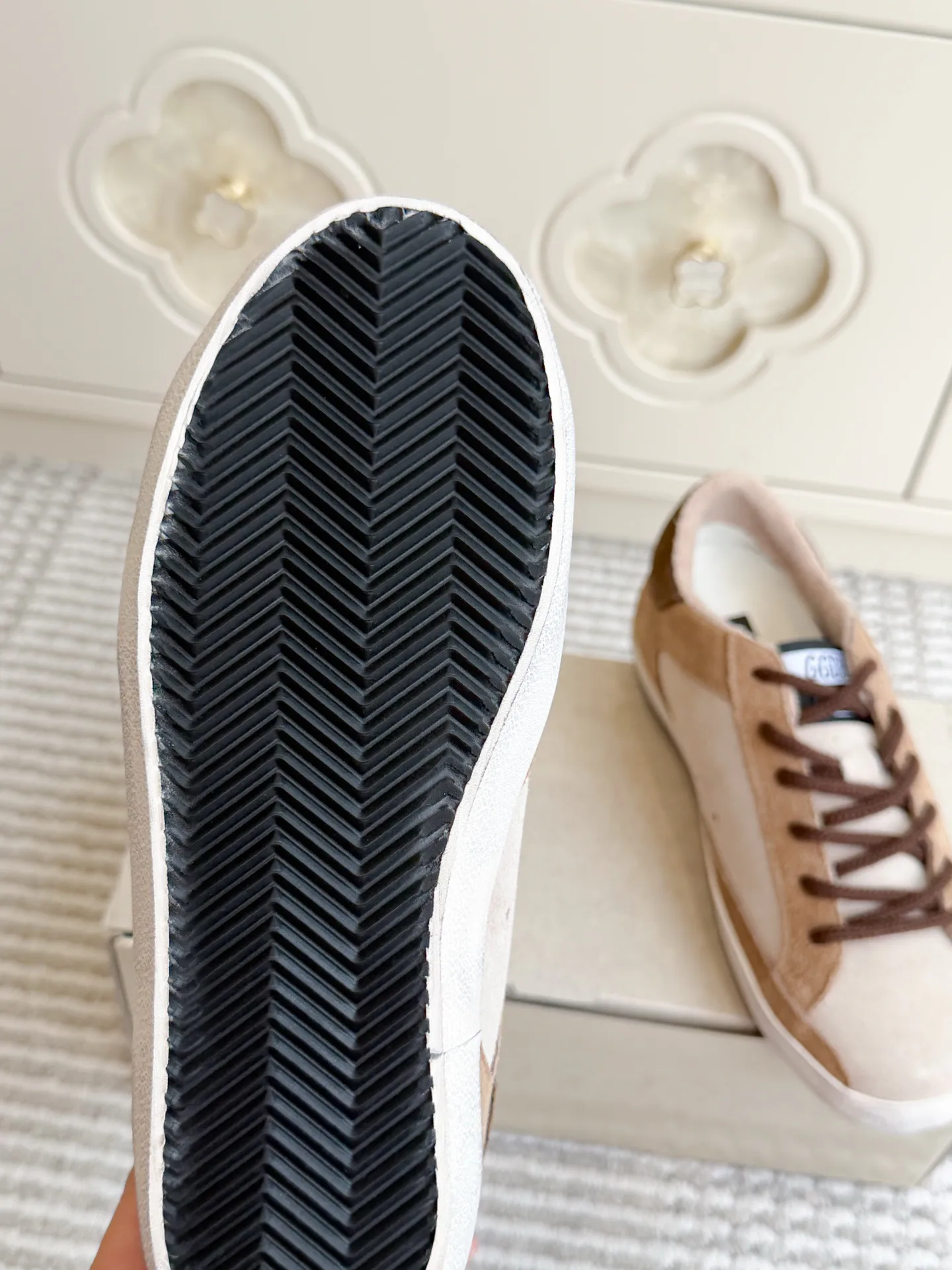 Кроссовки Женские Golden Goose 18360500
