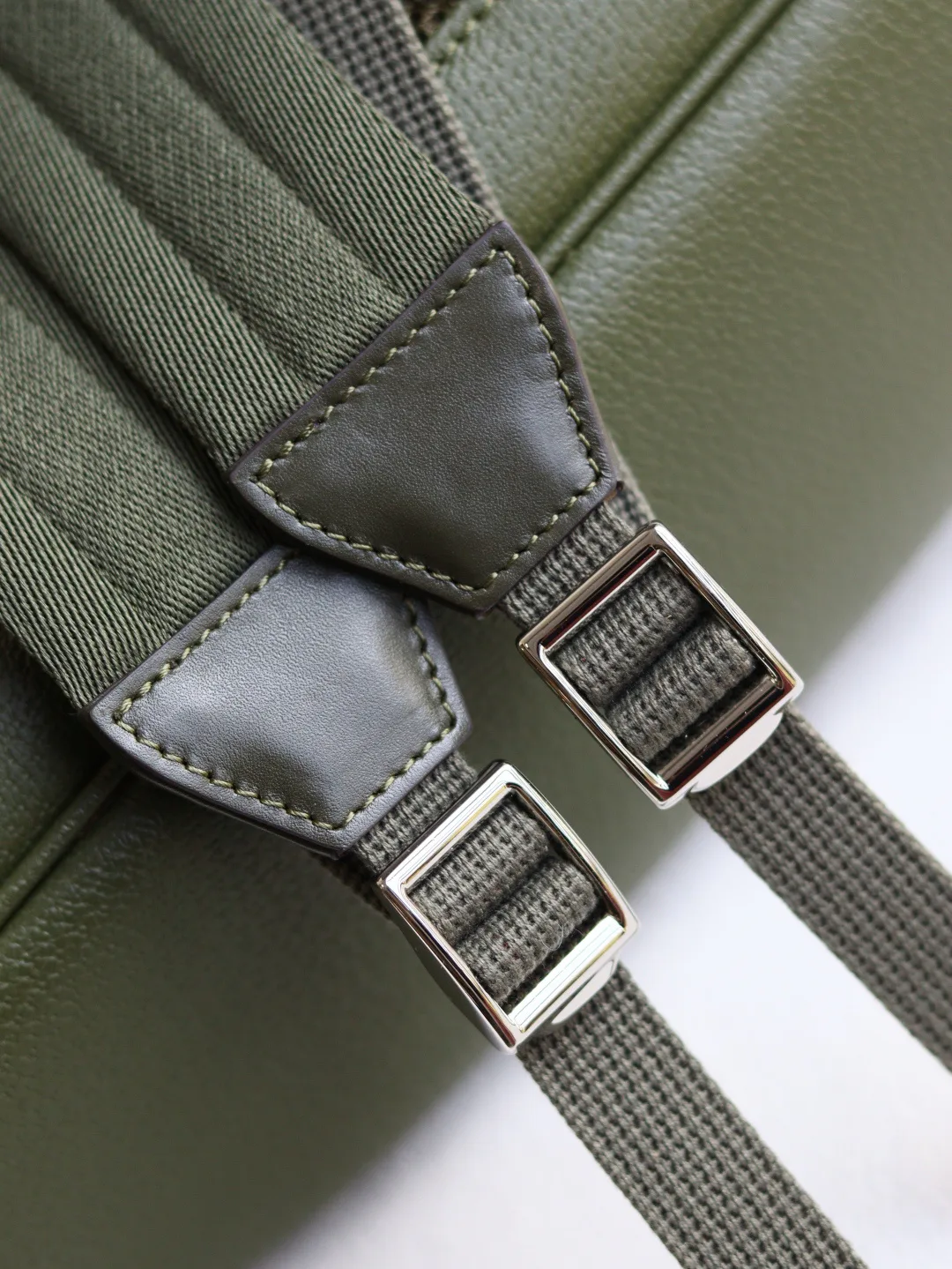 Рюкзаки Женские Gucci 17529183