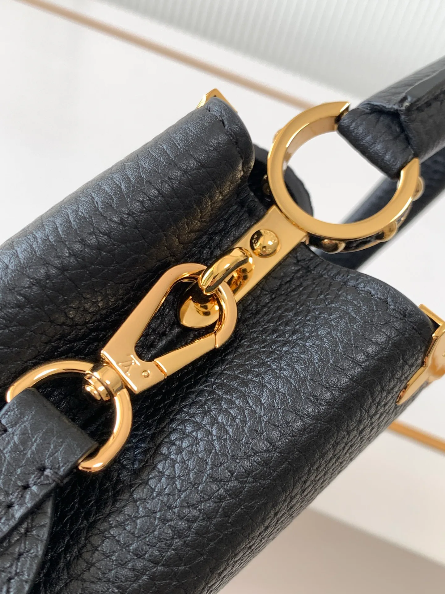 Классические Сумки Женские Louis Vuitton 17802975