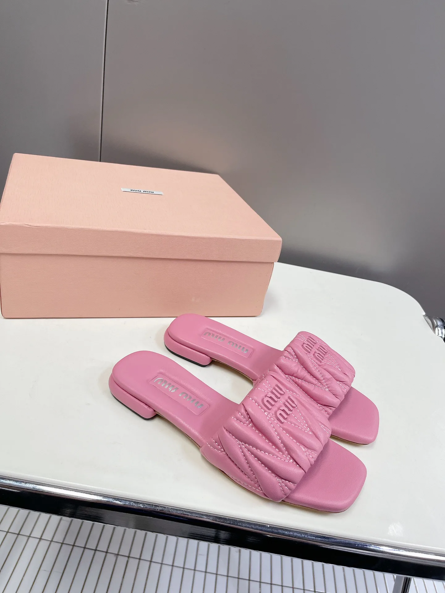 Сандалии Женские Miu Miu 13561764