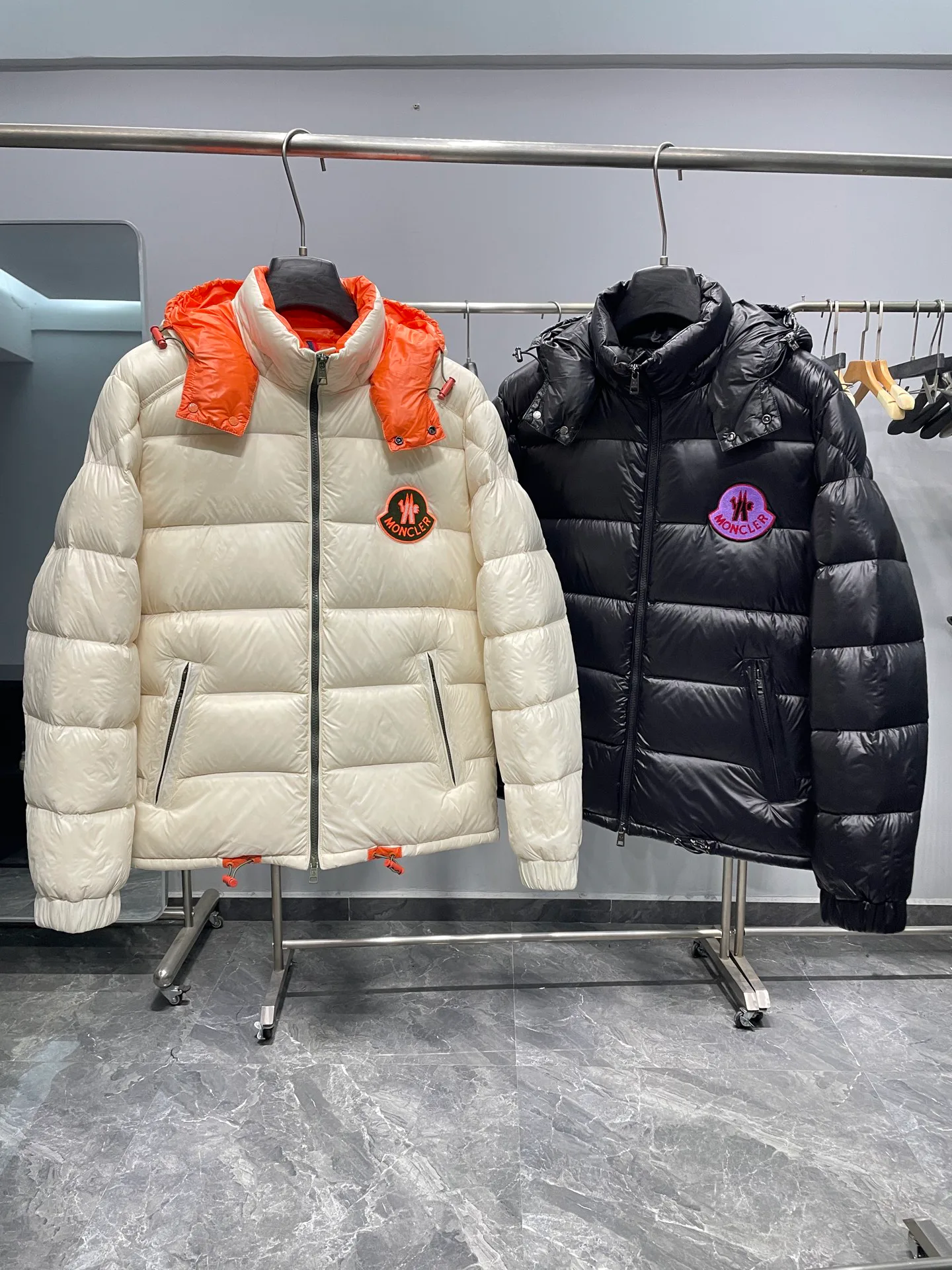 Куртки И Пуховики Мужские Moncler 1266751