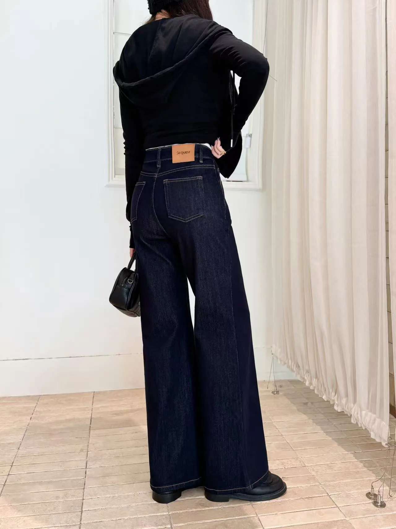 Джинсы Женские Saint Laurent 18031959