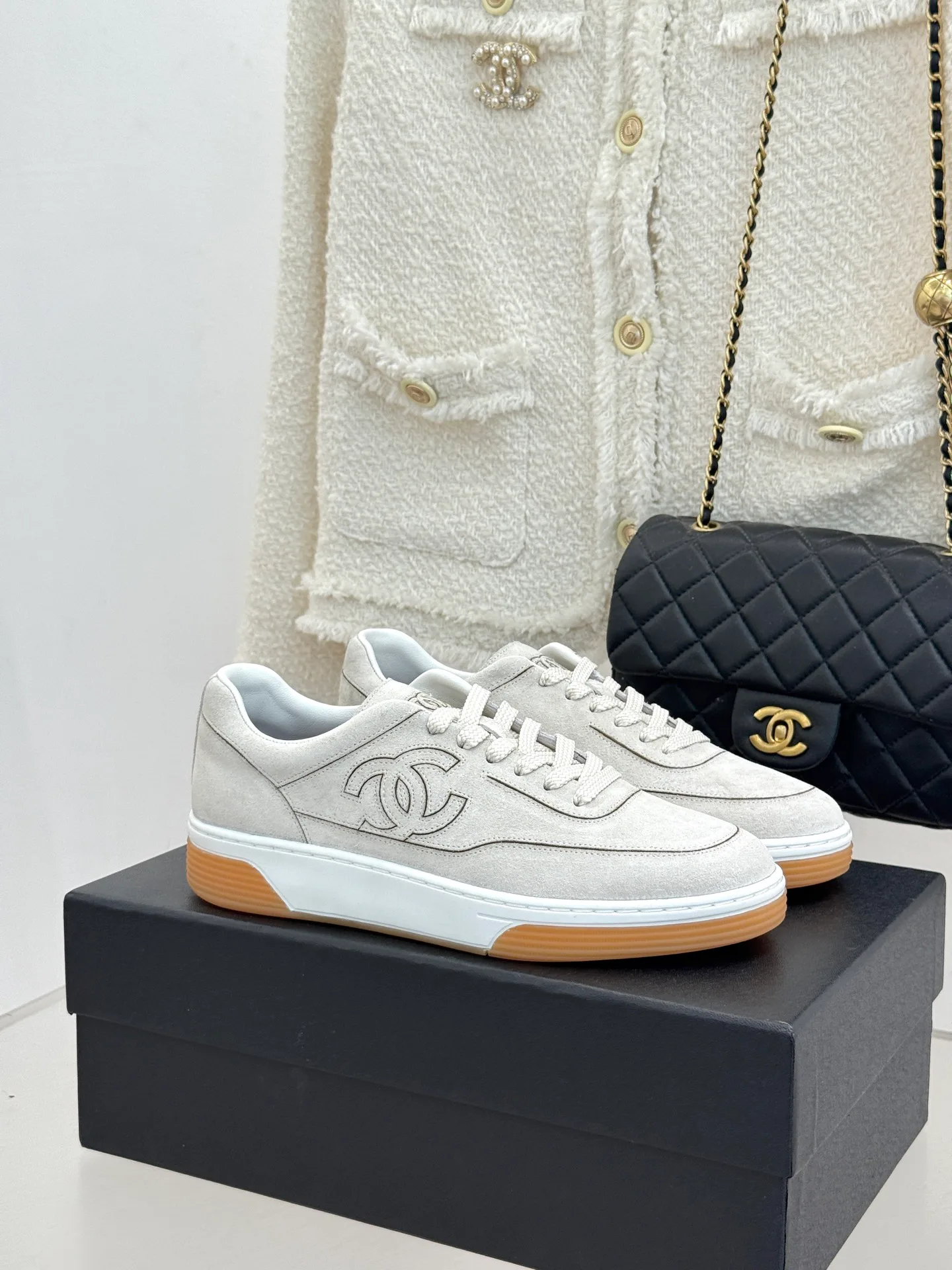 Кроссовки Женские Chanel 18154785