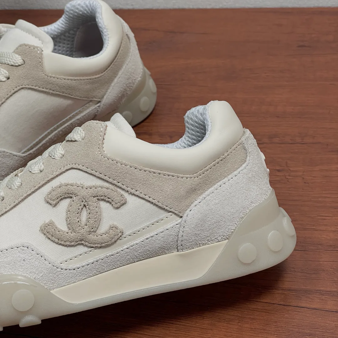 Кроссовки Женские Chanel 18000605