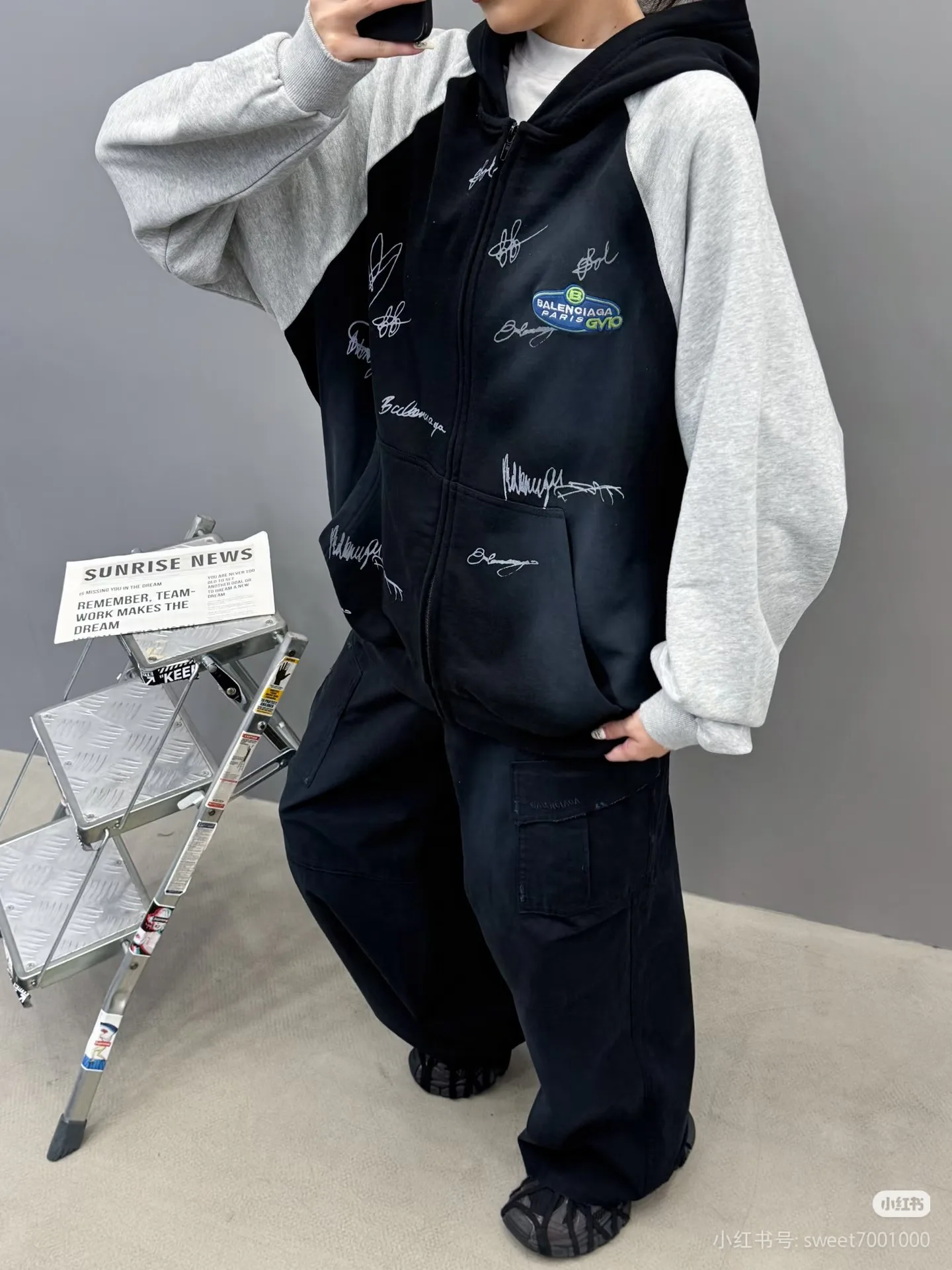 Свитшоты И Худи Женские Balenciaga 687192