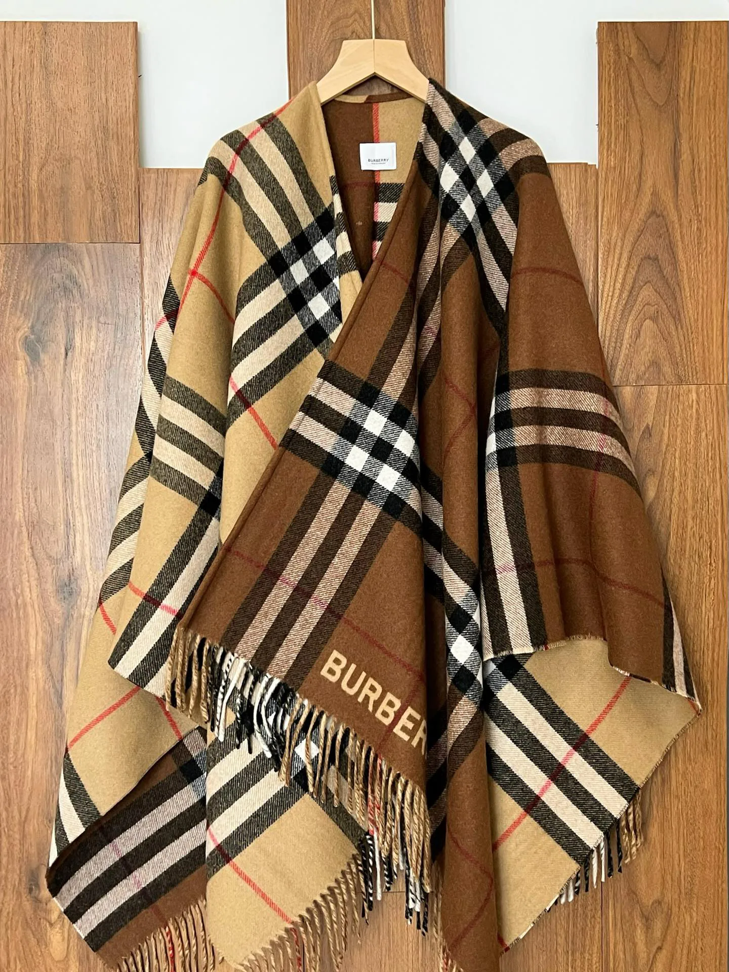 Шарфы Burberry 18411280