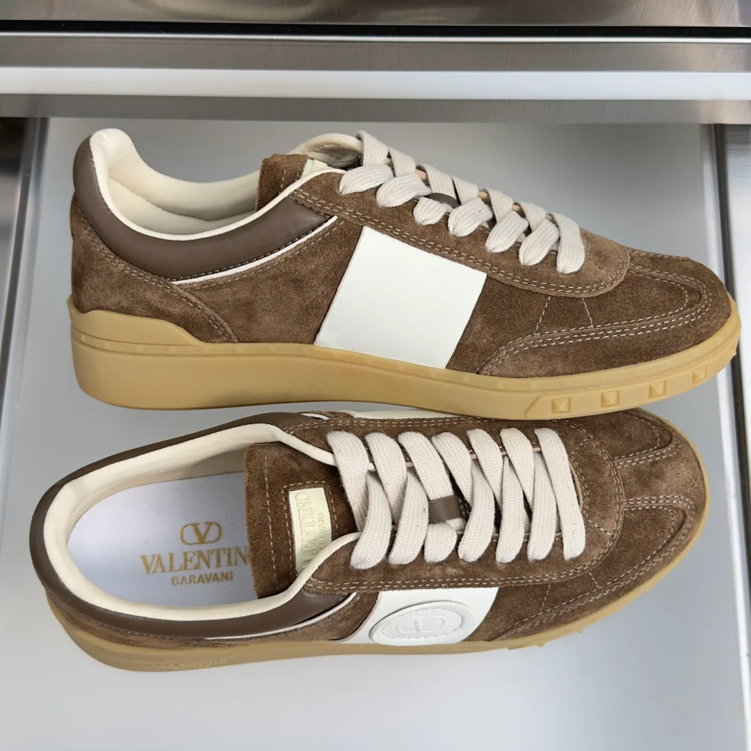 Кроссовки Женские Valentino 19175890