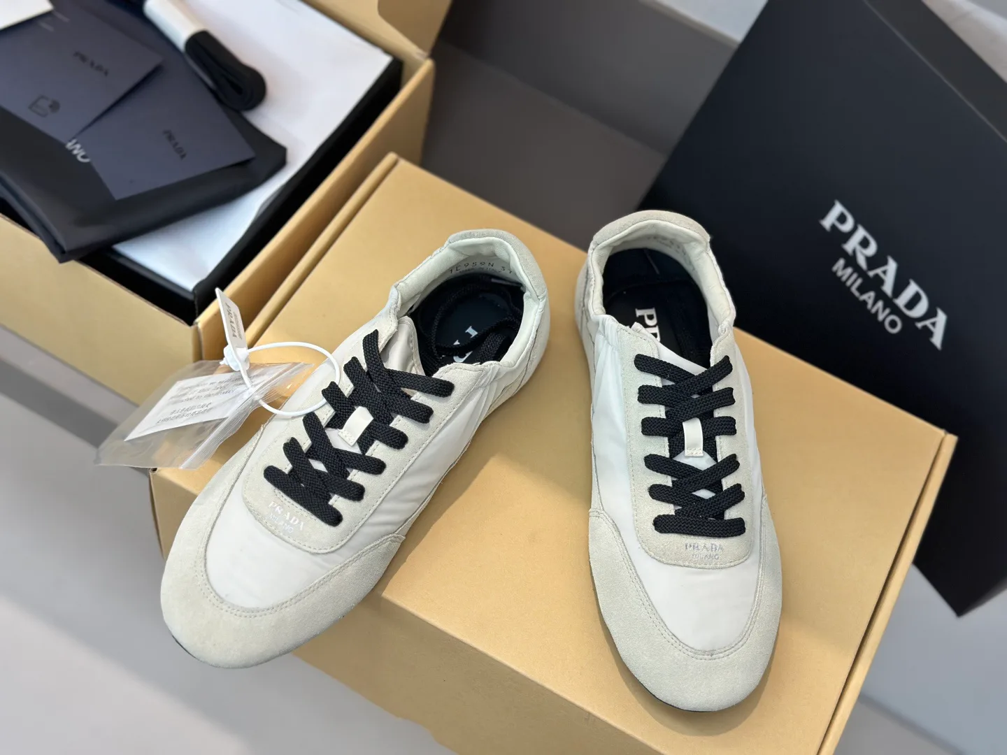 Кроссовки Женские Prada 11152983