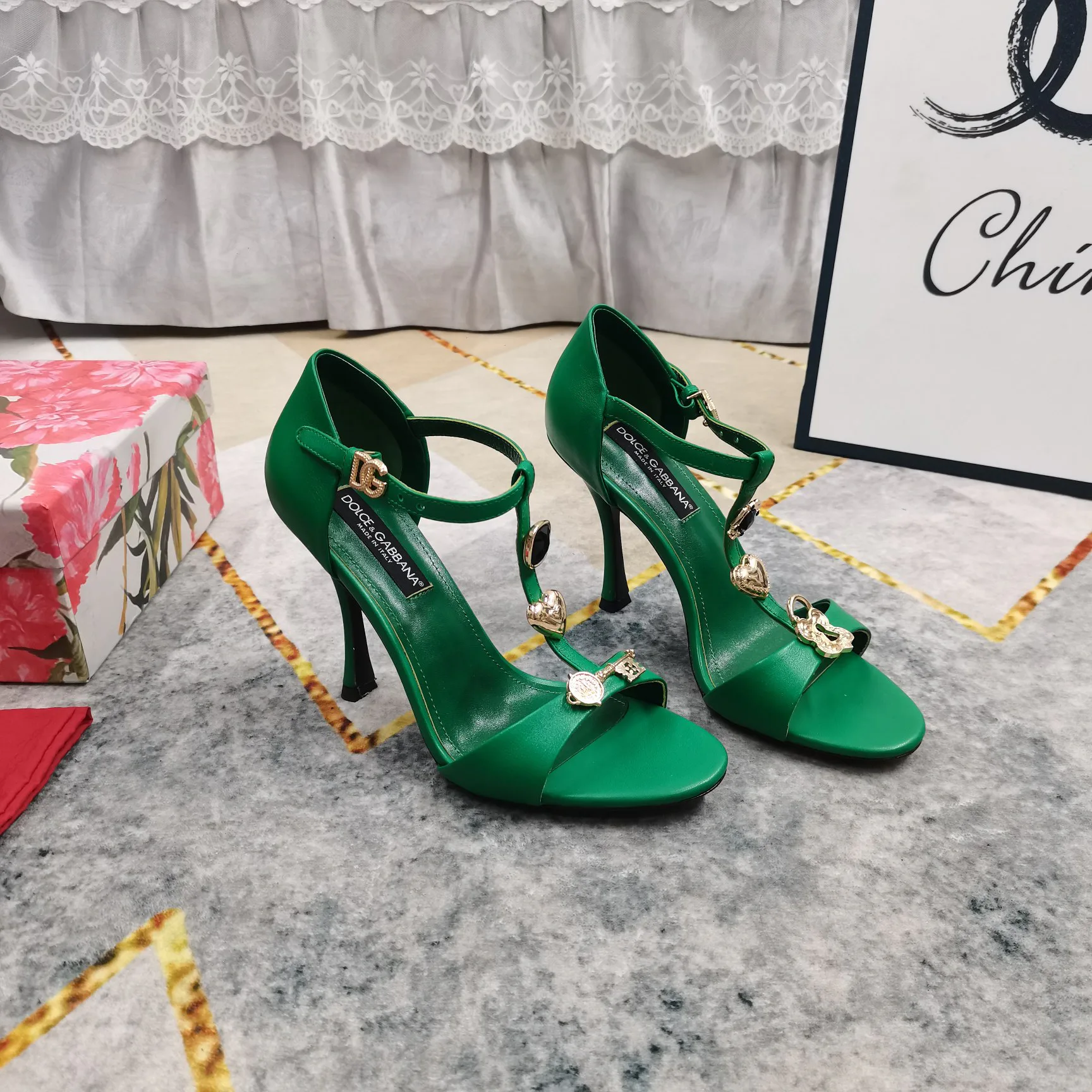 Босоножки Женские Dolce & Gabbana 11247974