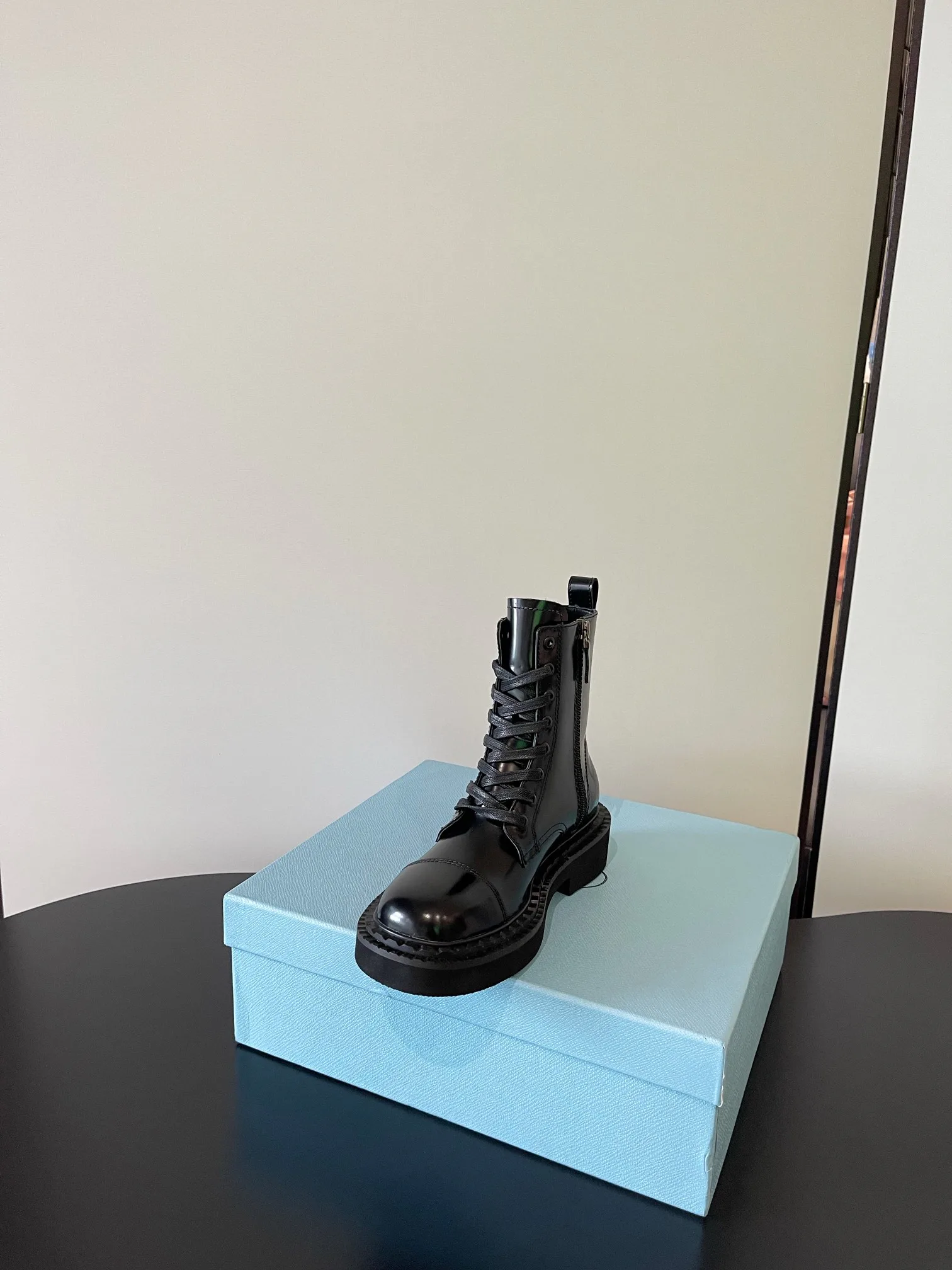 Ботинки Женские Prada 18333875