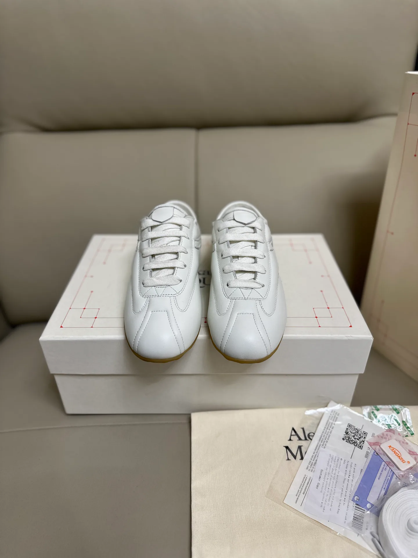 Кроссовки Женские Alexander Mcqueen 18616723