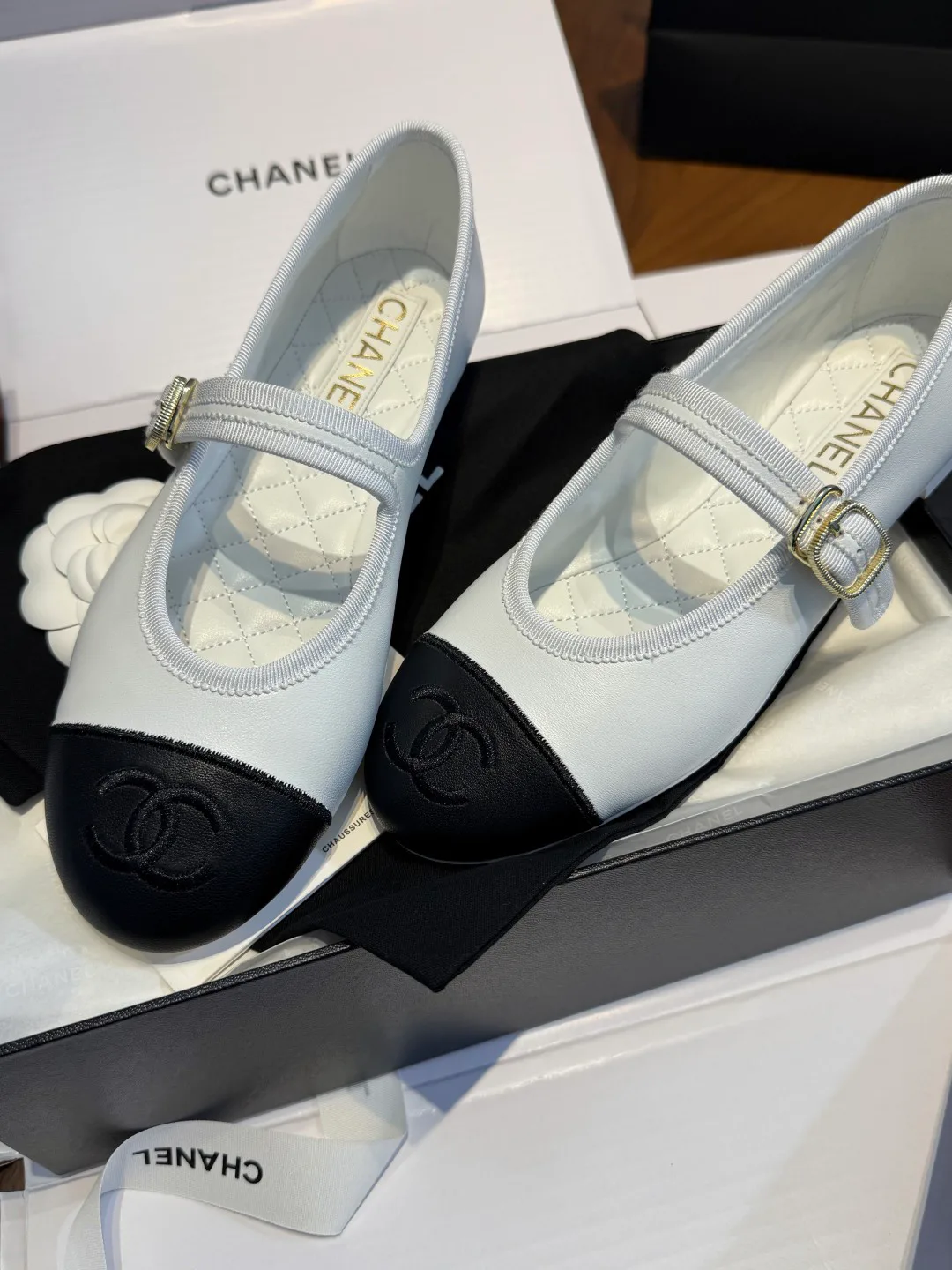 Туфли Женские Chanel 18566183