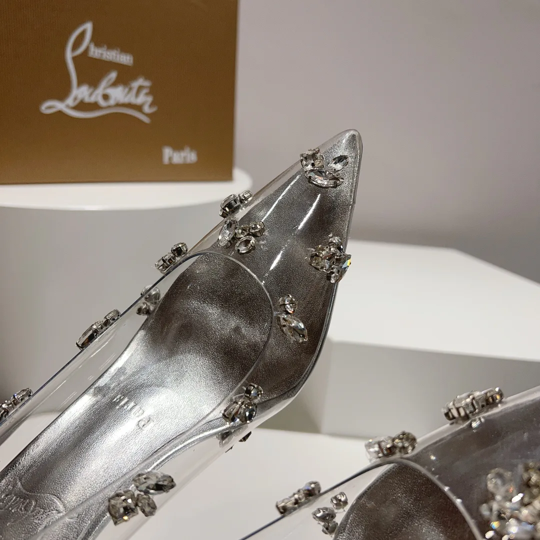 Туфли Женские Christian Louboutin 18004002
