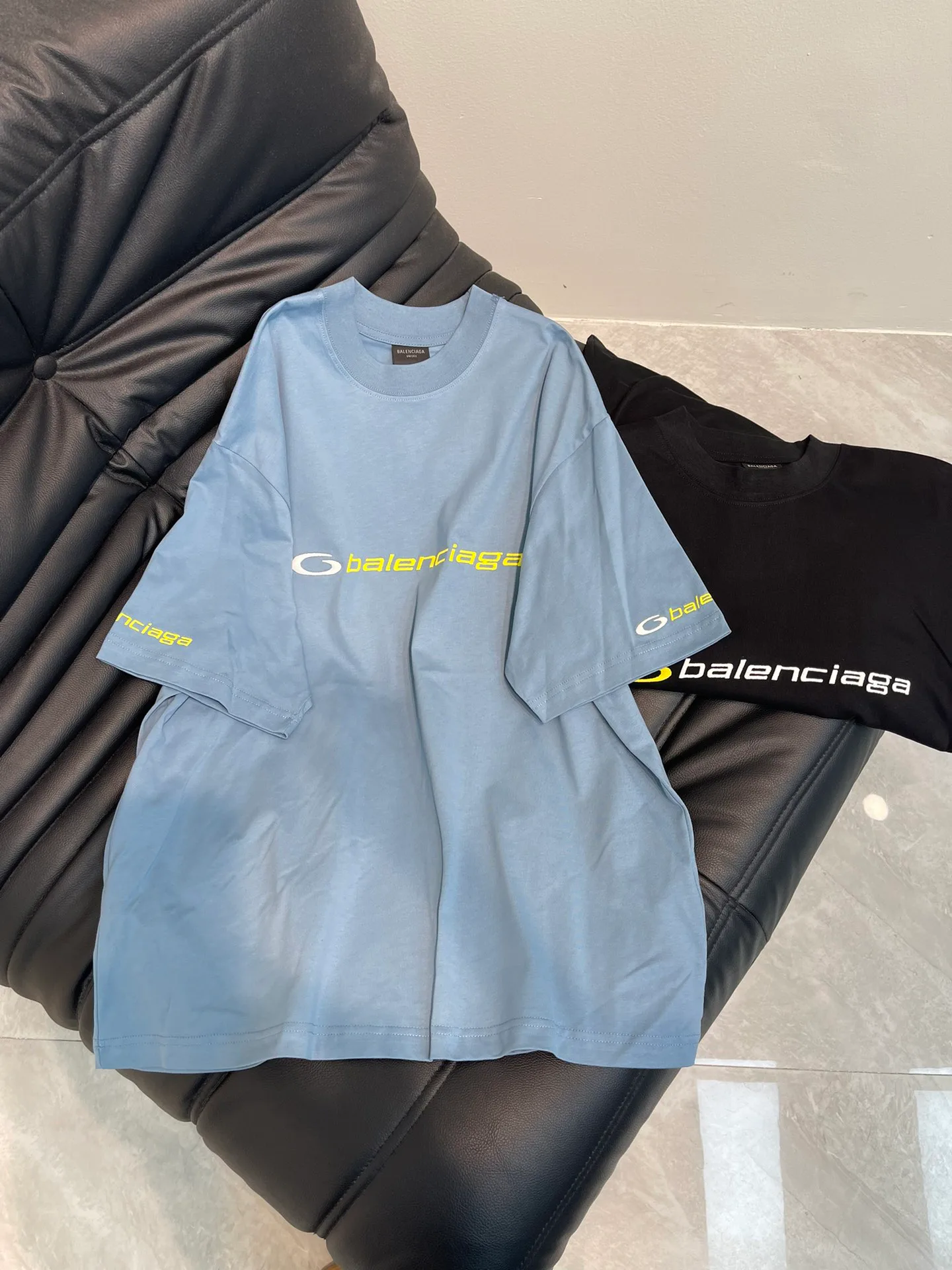 Футболки Женские Balenciaga 11569434