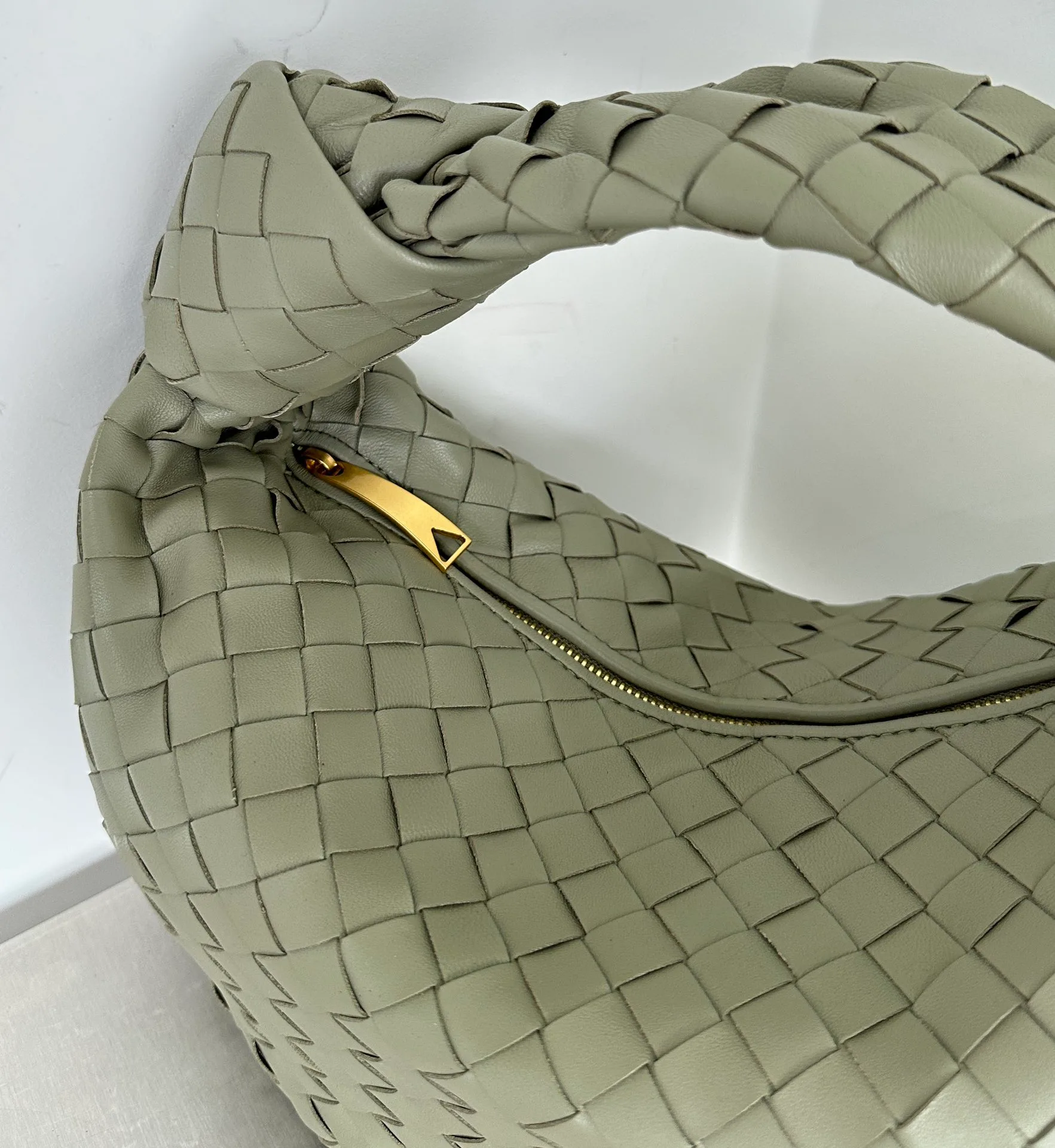 Классические Сумки Женские Bottega Veneta 17804195