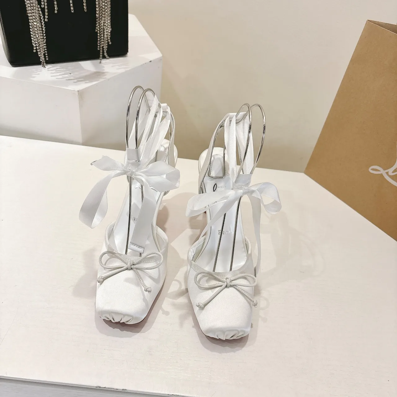 Туфли Женские Christian Louboutin 1111098