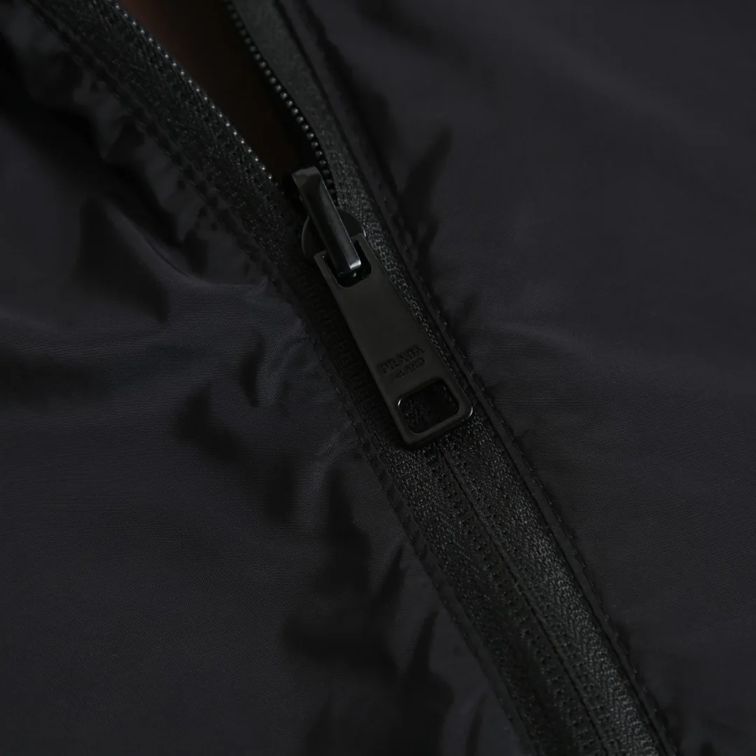 Куртки И Пуховики Мужские Prada 18232309