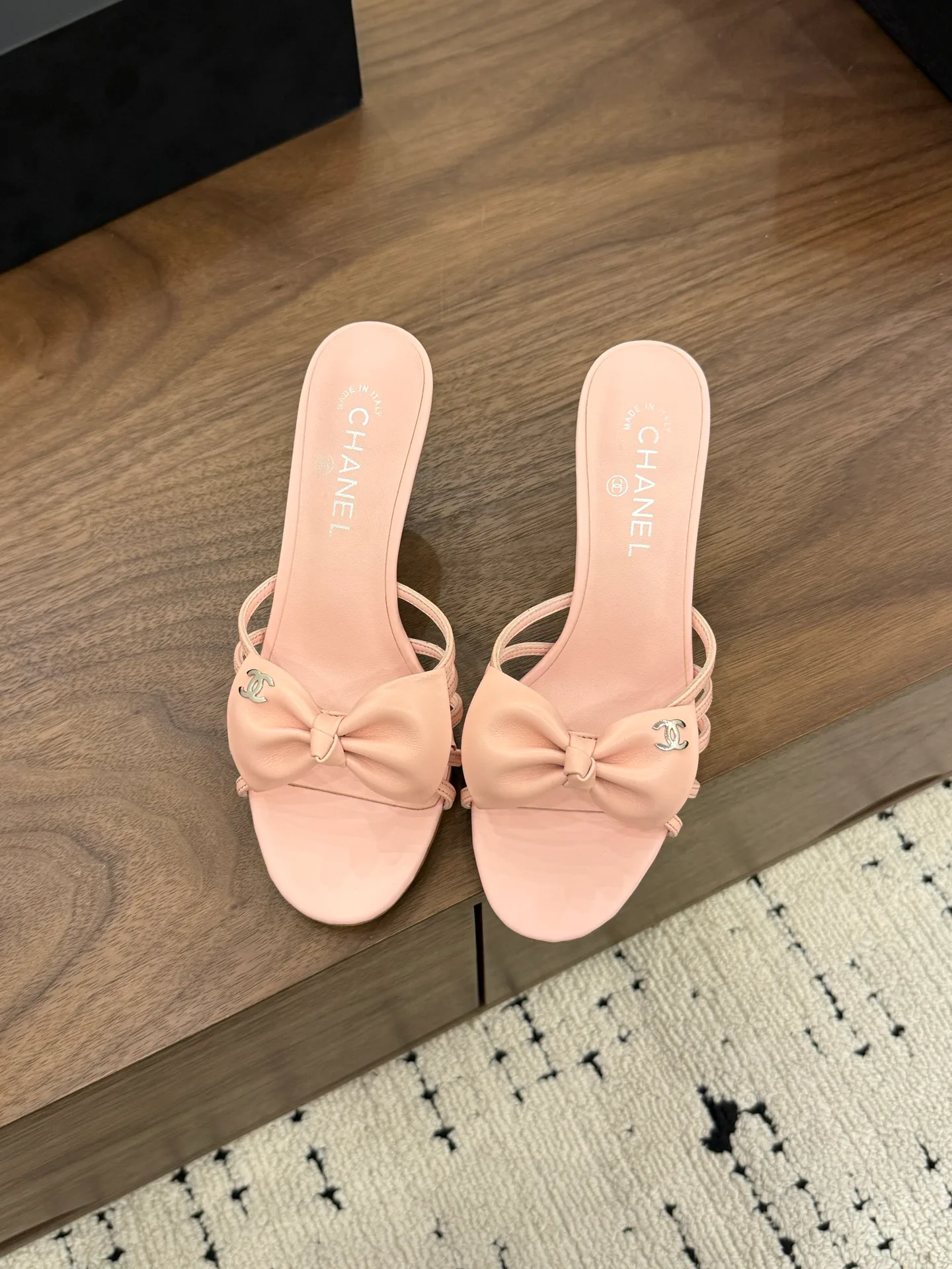 Сандалии Женские Chanel 13444897