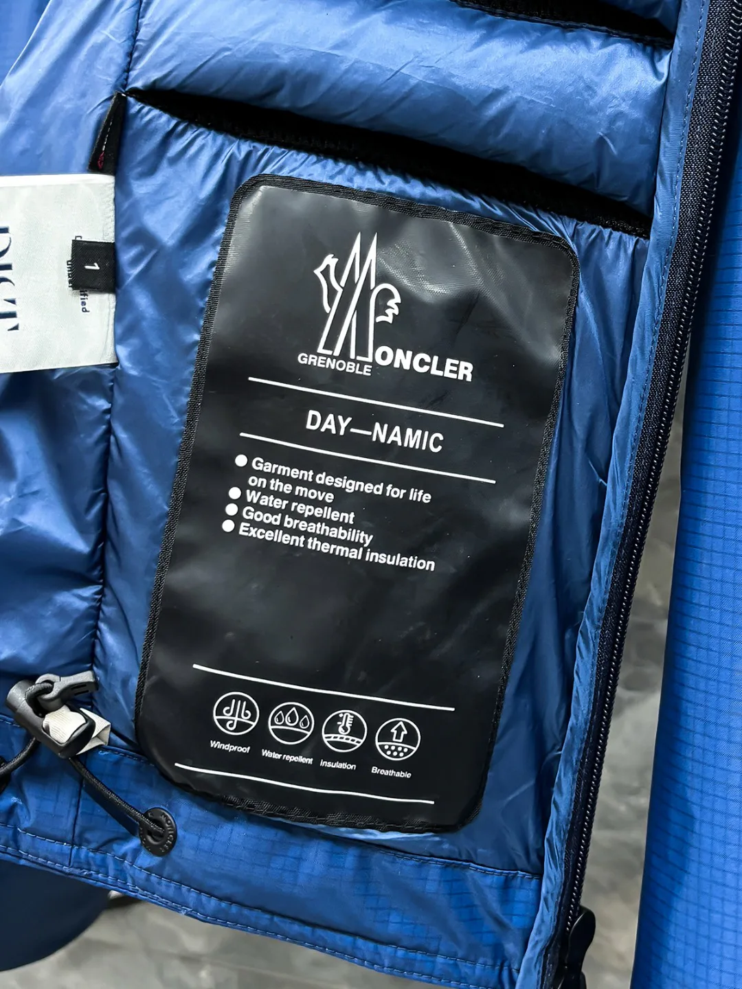 Куртки И Пуховики Мужские Moncler 273055