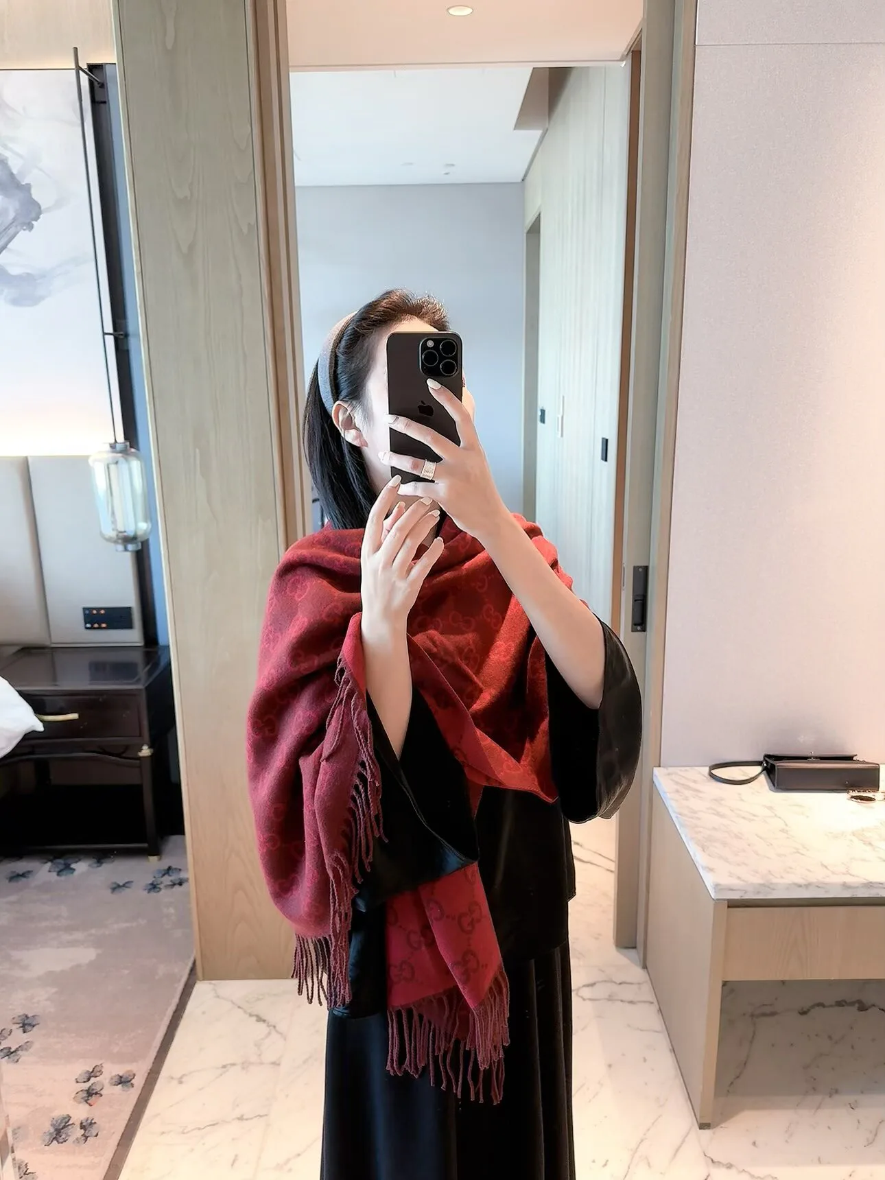 Шарфы Gucci 18322554