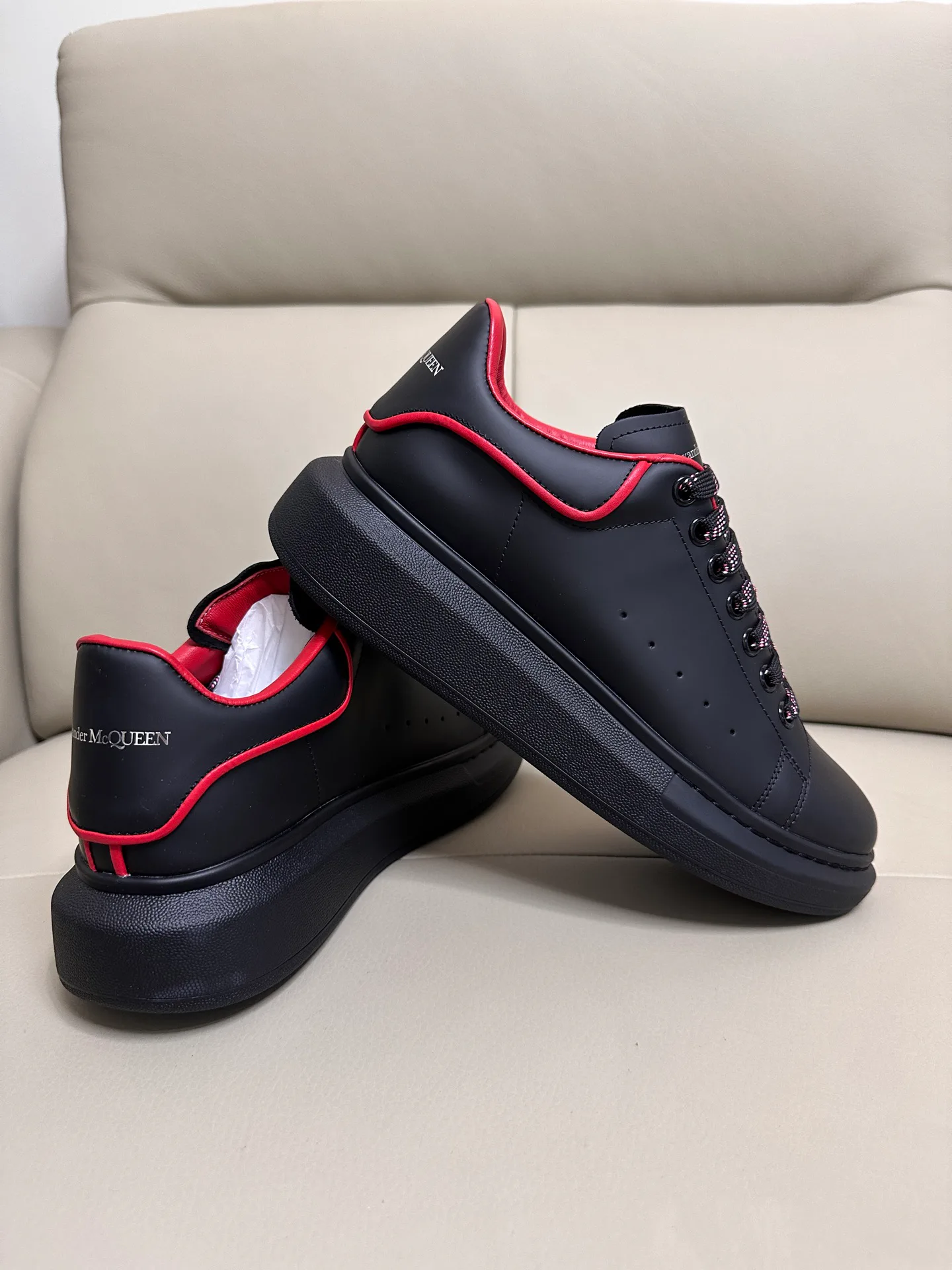 Кроссовки Женские Alexander Mcqueen 10250875