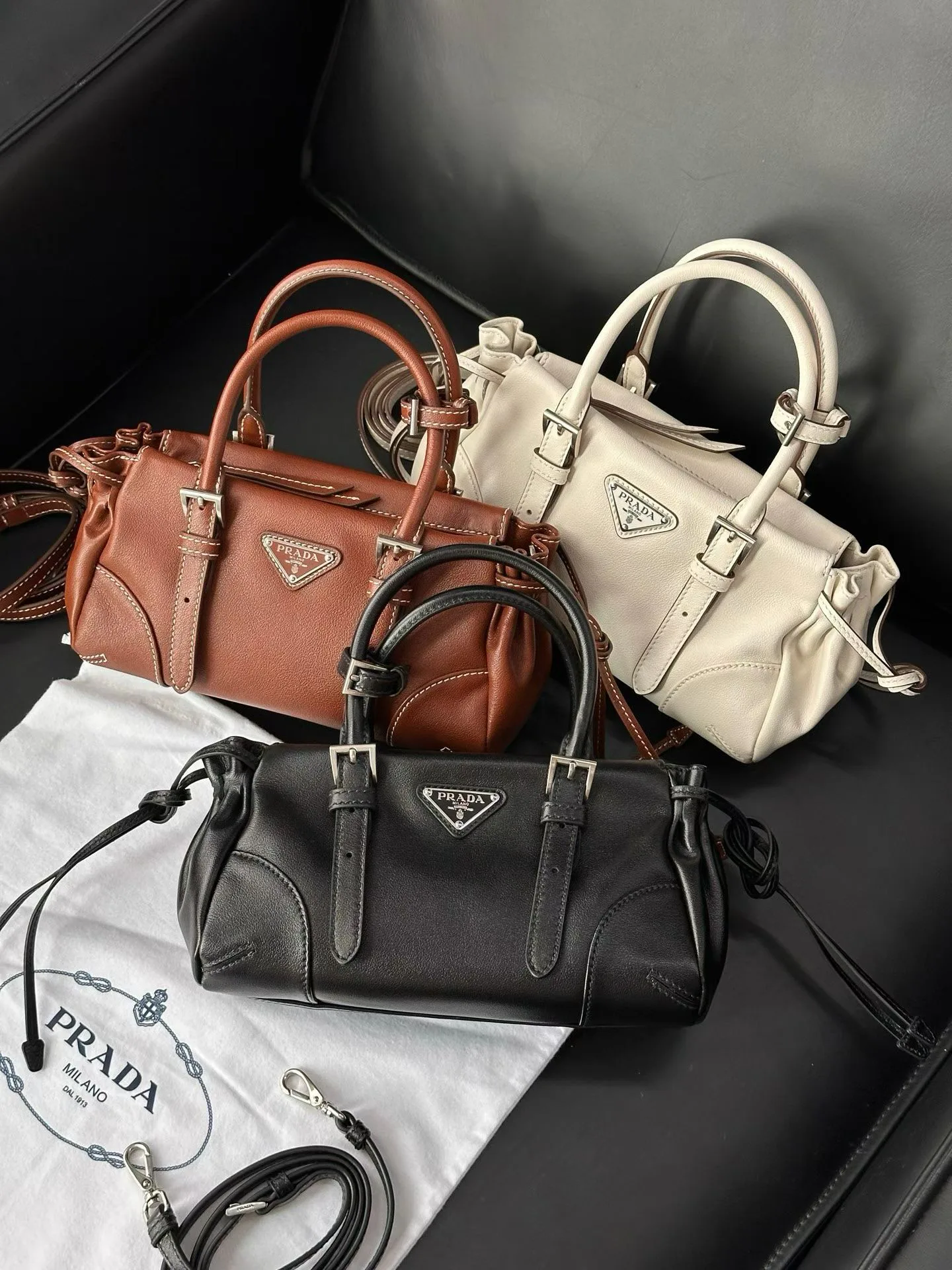 Классические Сумки Женские Prada 17383846