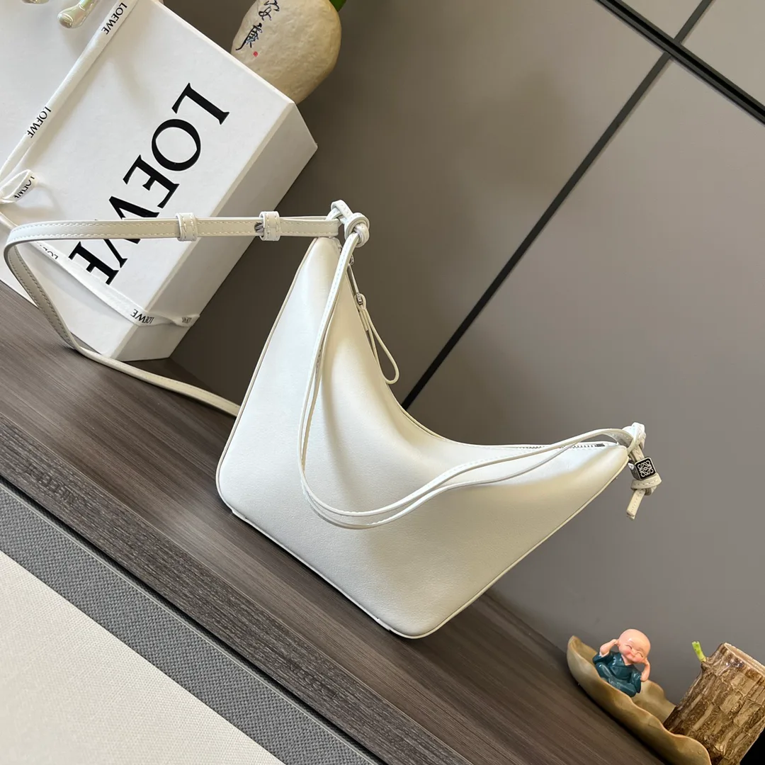 Классические Сумки Женские Loewe 11513529