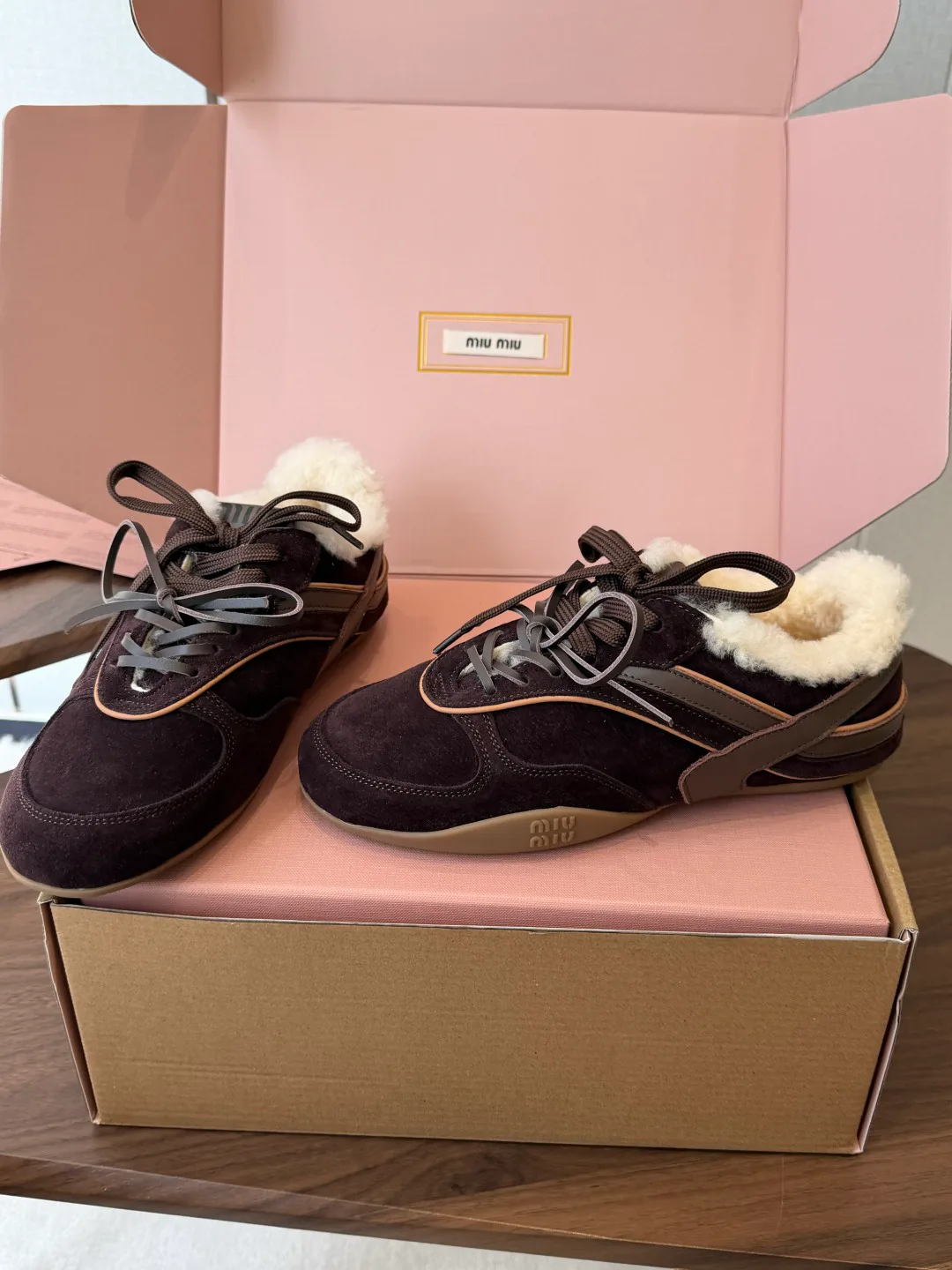 Кроссовки Женские Miu Miu 18687347