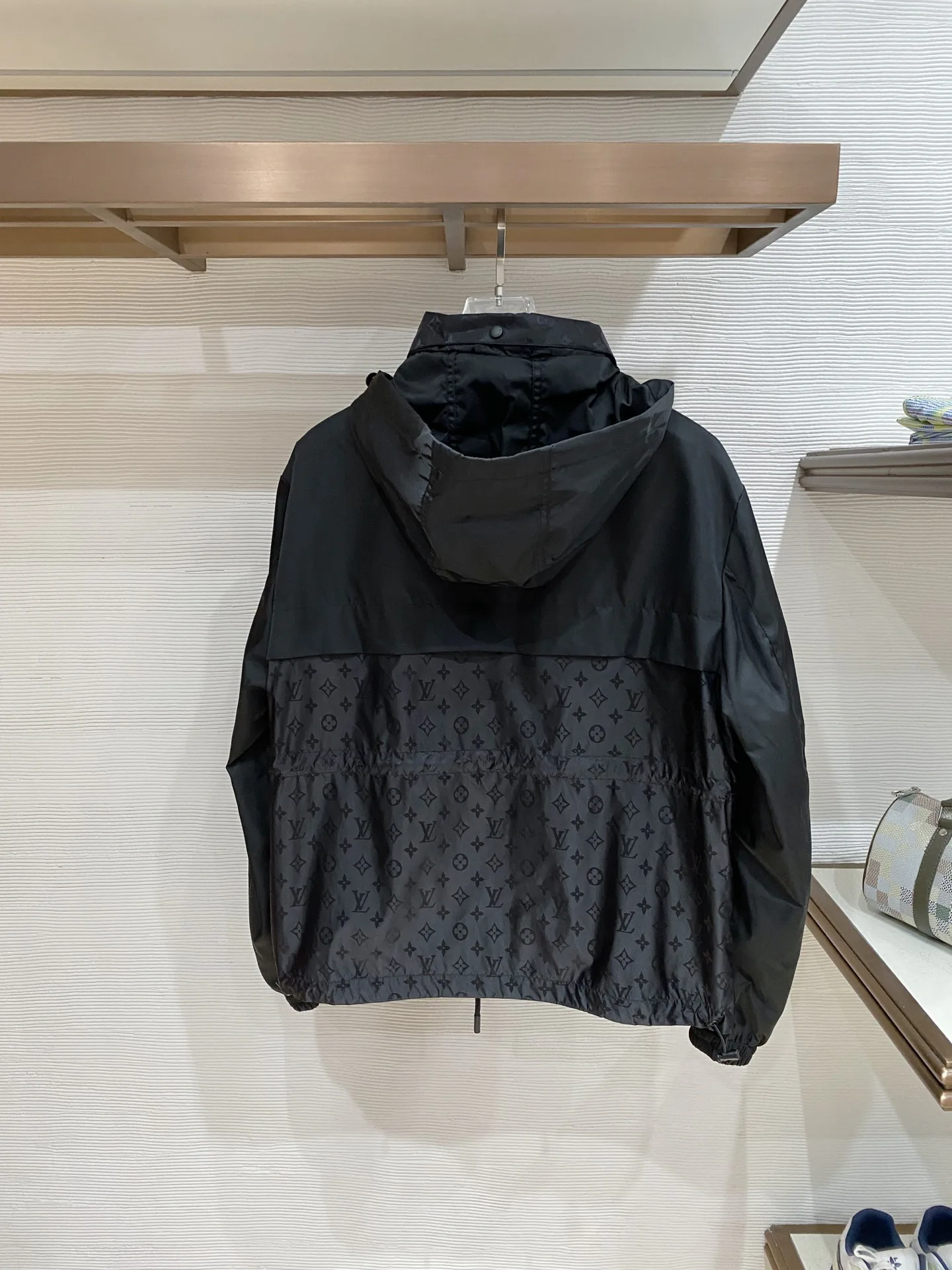 Куртки И Пуховики Мужские Louis Vuitton 12713497