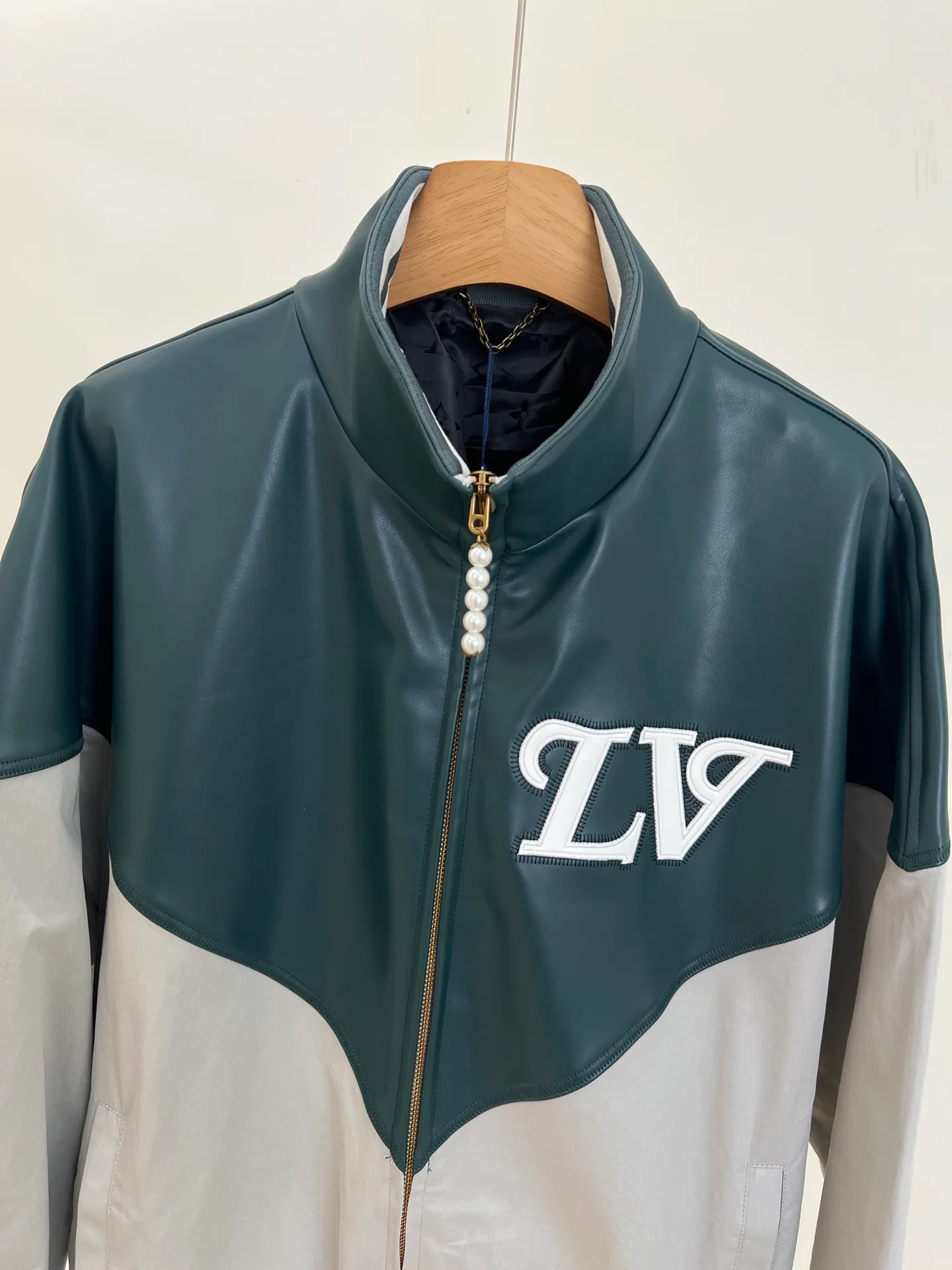 Куртки И Пуховики Мужские Louis Vuitton 169497