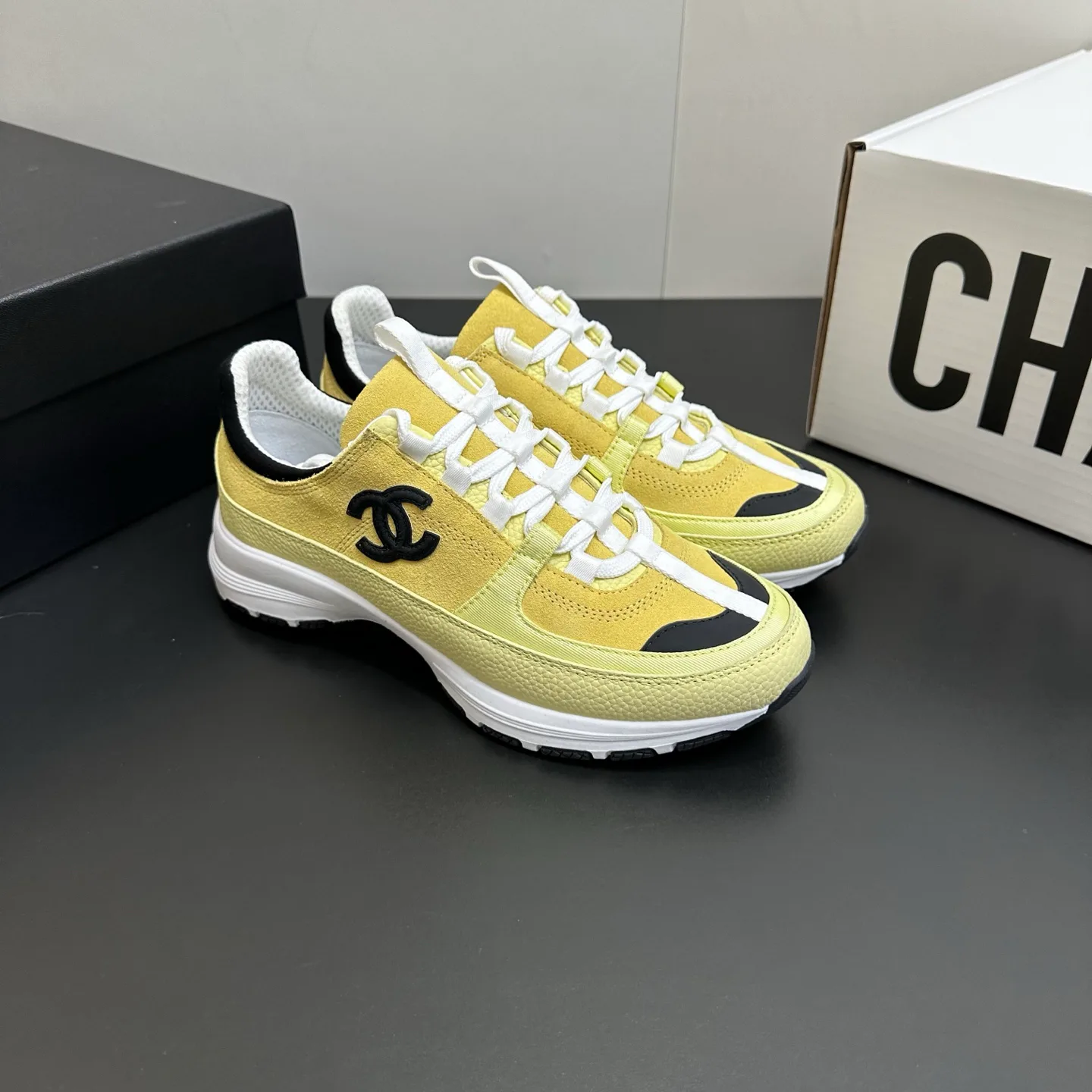 Кроссовки Женские Chanel 1748625