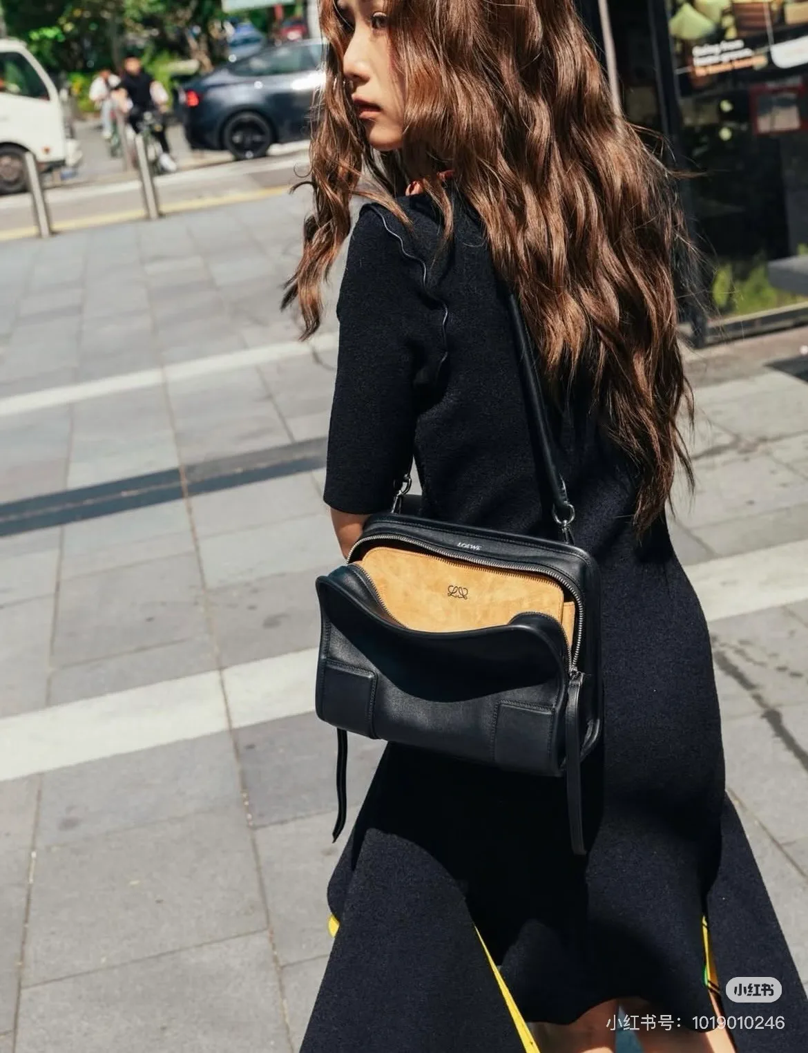 Классические Сумки Женские Loewe 11892168