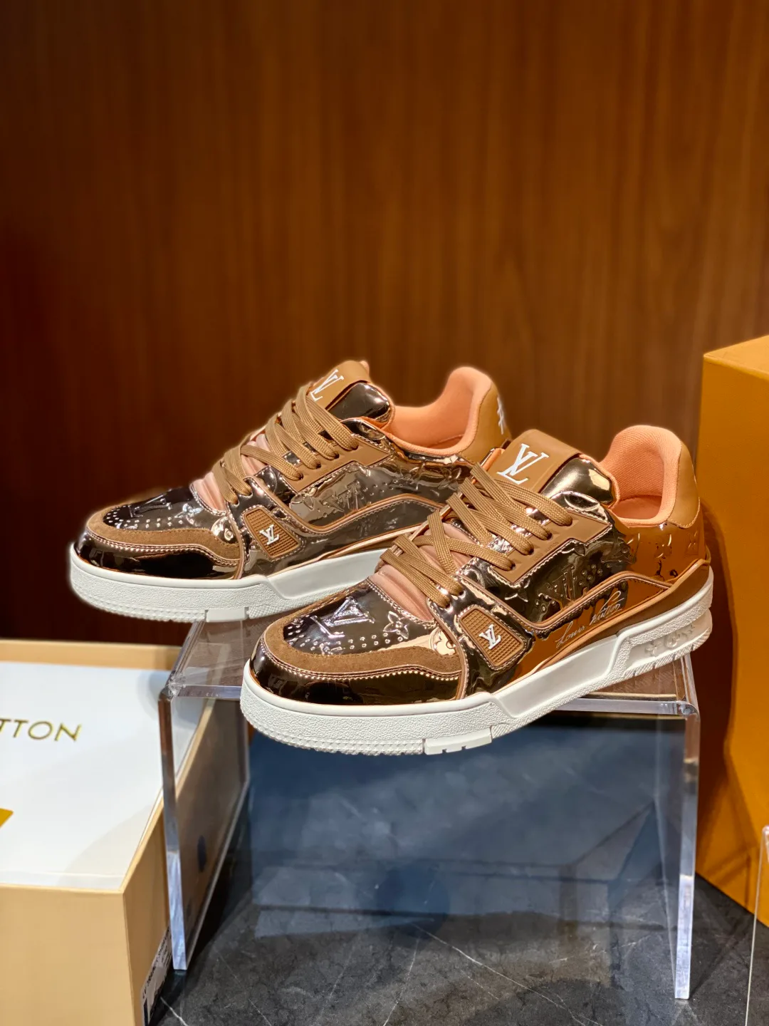 Кроссовки Женские Louis Vuitton 407638