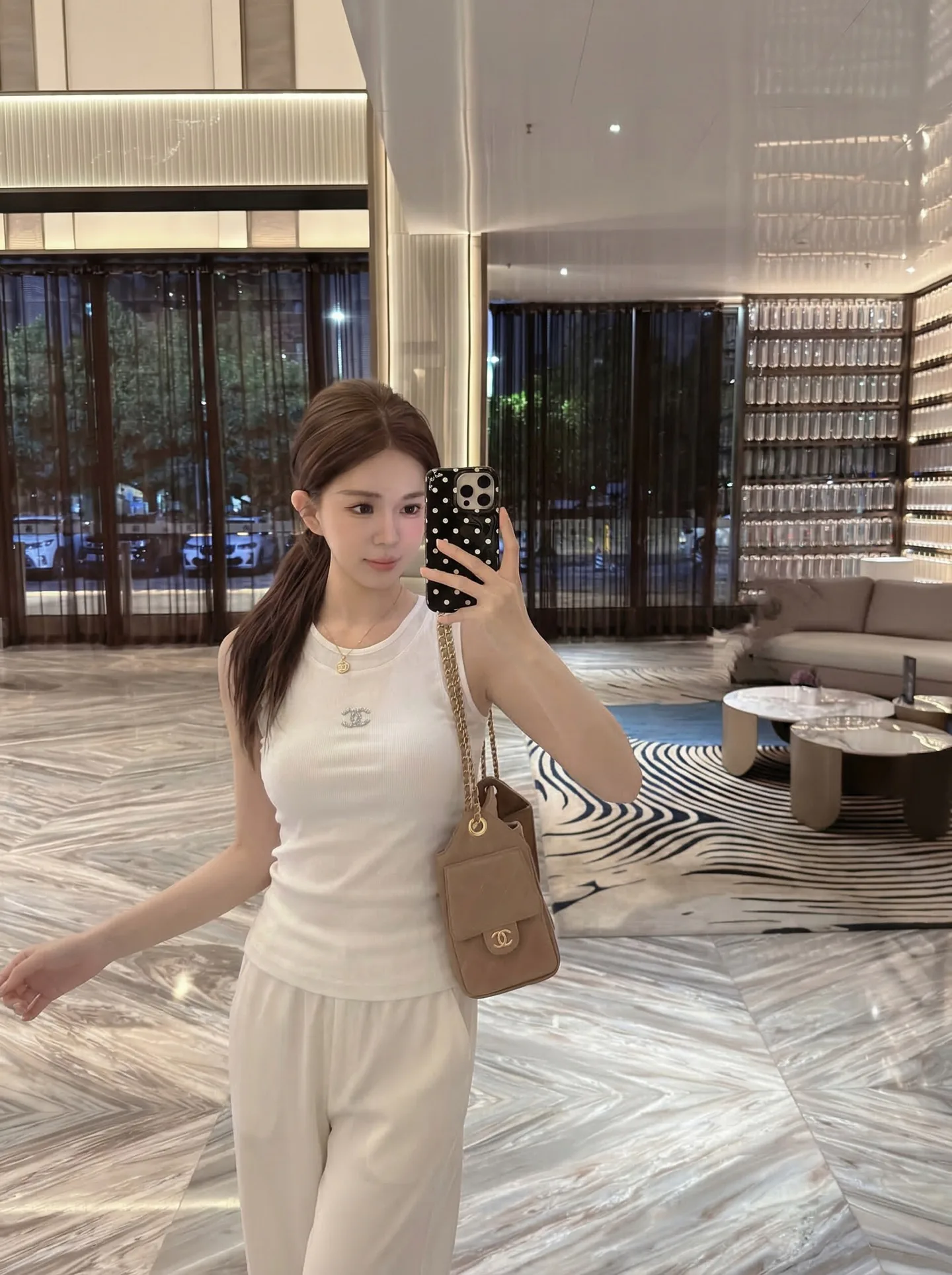 Жилеты Женские Chanel 11531785