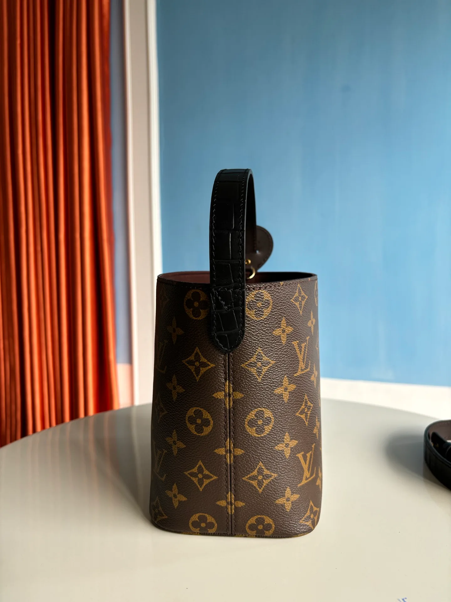 Классические Сумки Женские Louis Vuitton 12772648