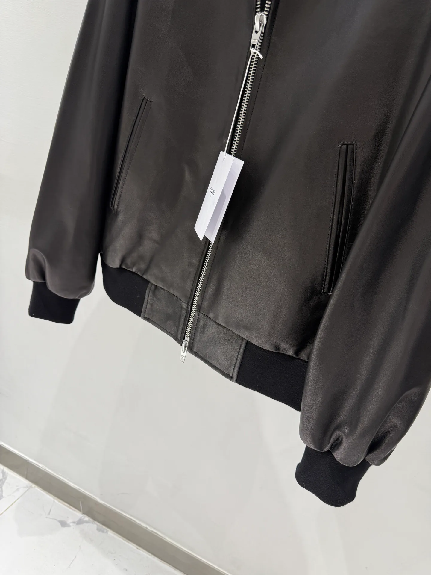 Кожаные Куртки И Дублёнки Женские Celine 11759326