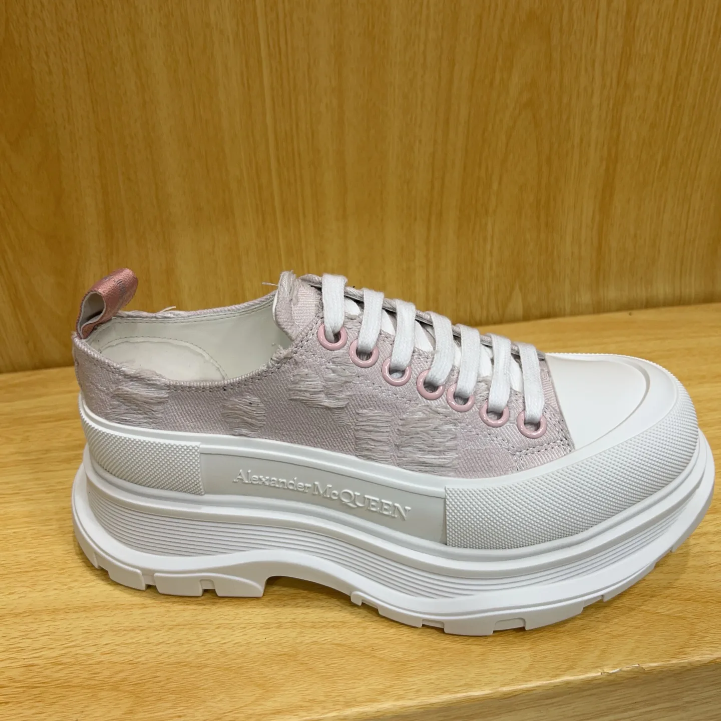 Кроссовки Женские Alexander Mcqueen 17545162