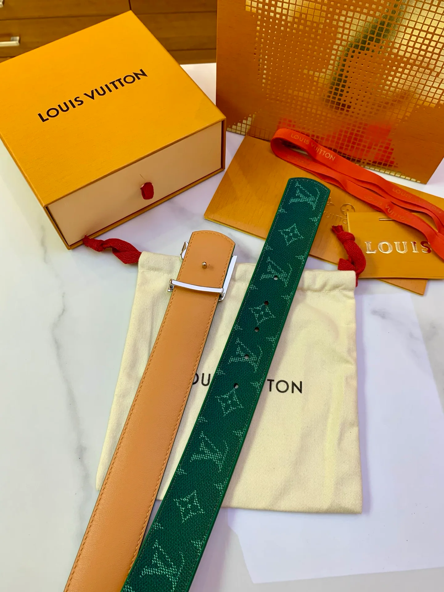 Ремни Louis Vuitton 17725239