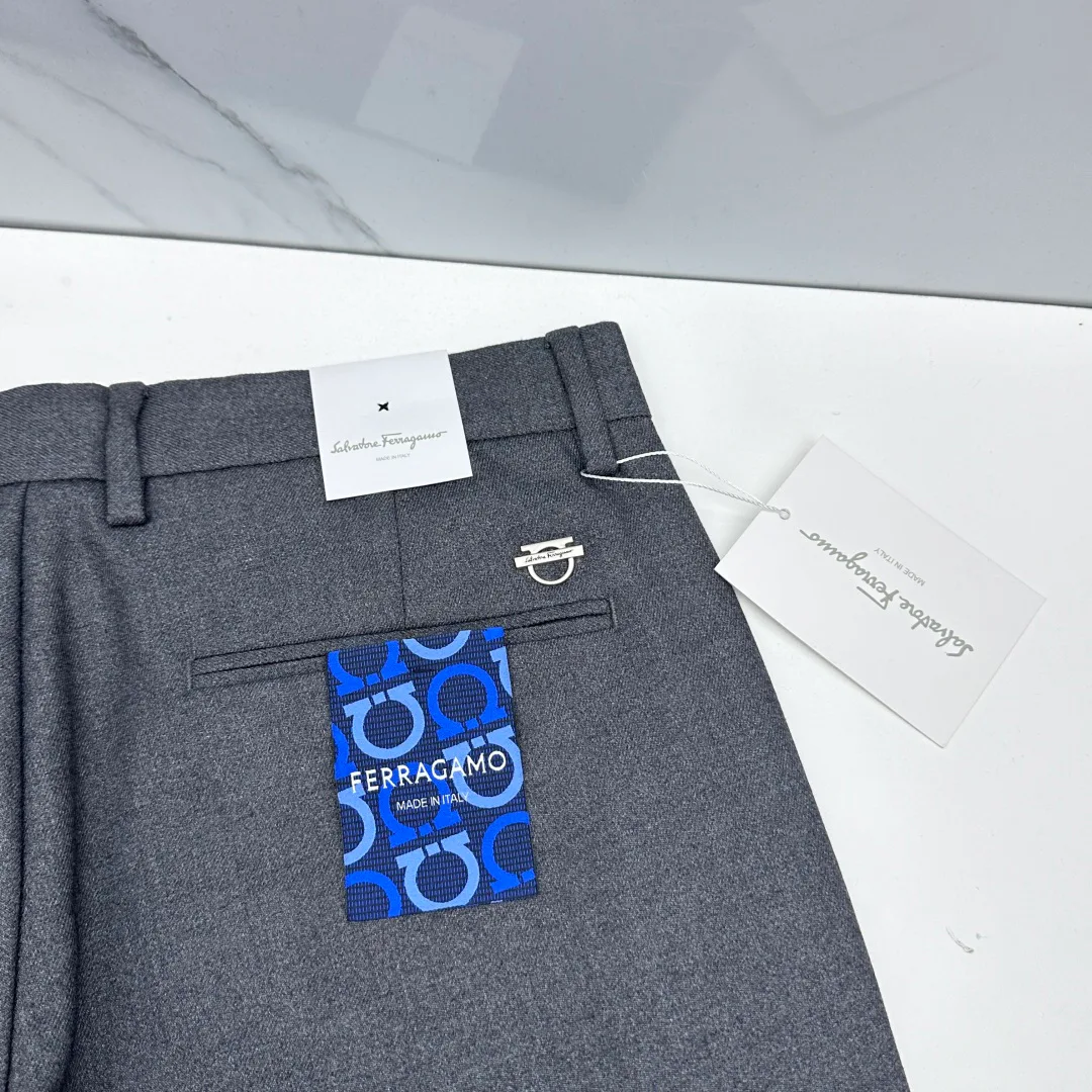 Брюки Мужские Salvatore Ferragamo 18246806