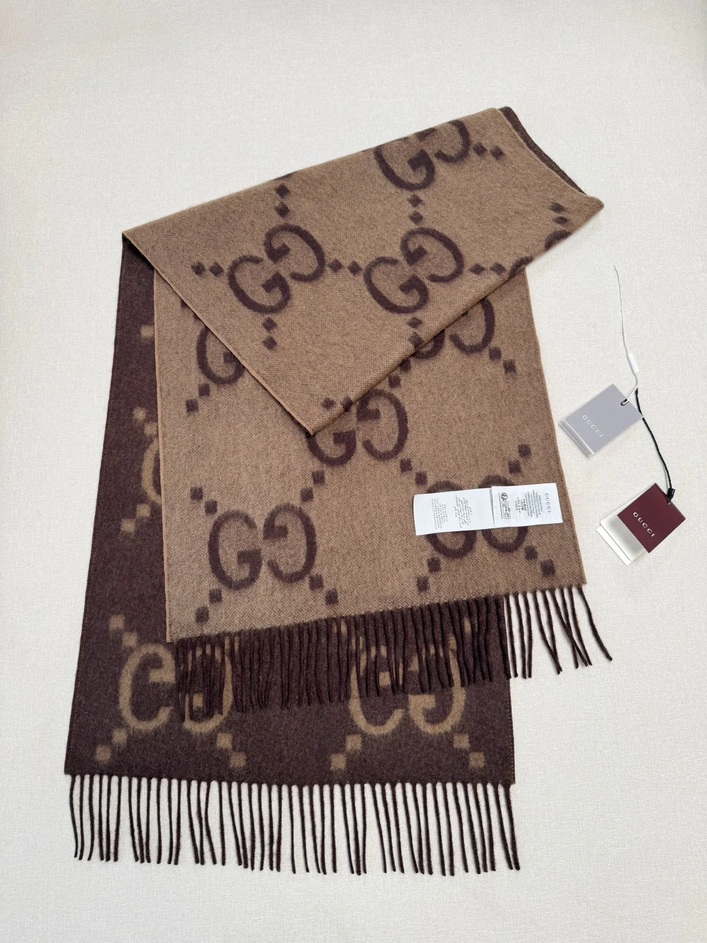 Шарфы Gucci 17945384