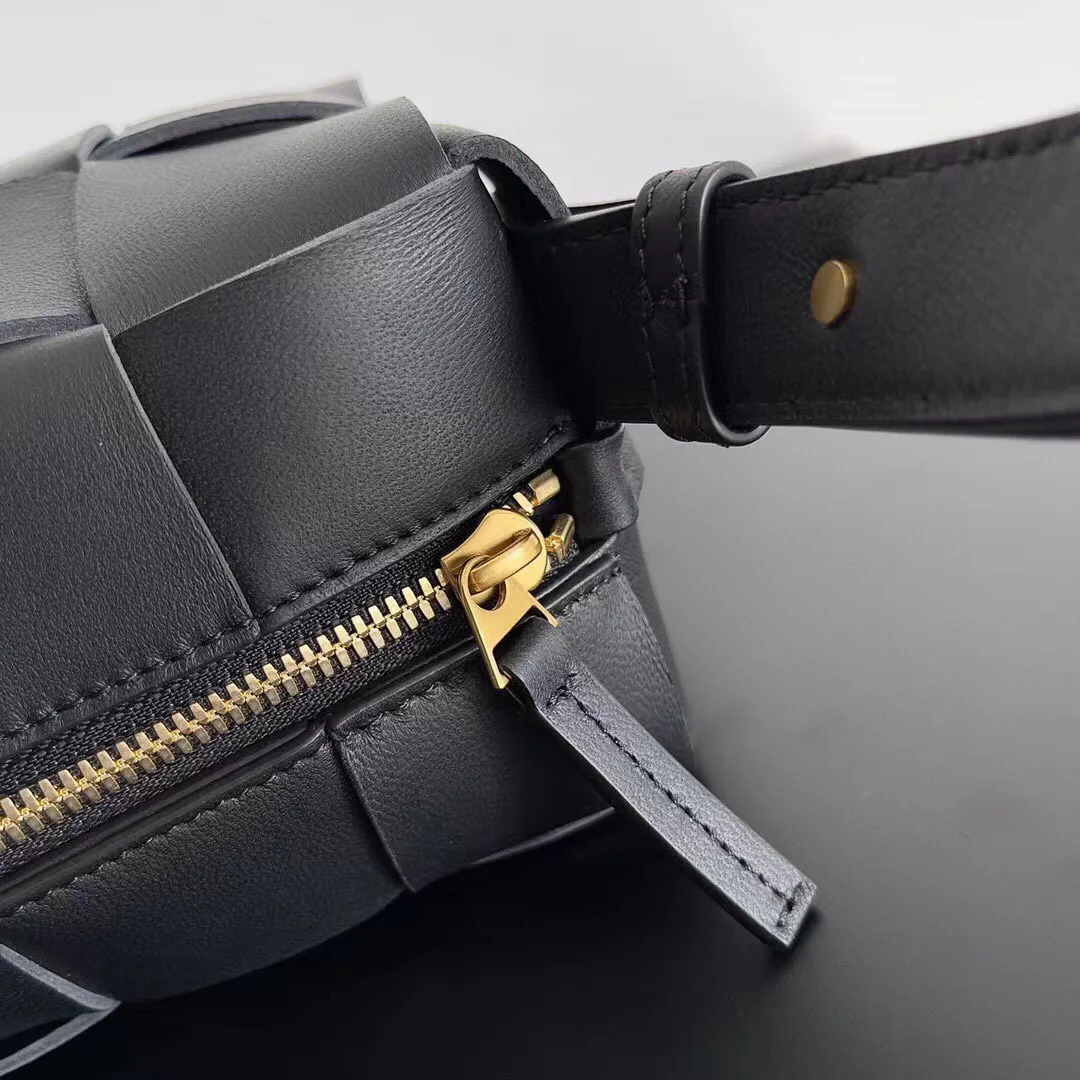 Сумки На Ремне Женские Bottega Veneta 11922461