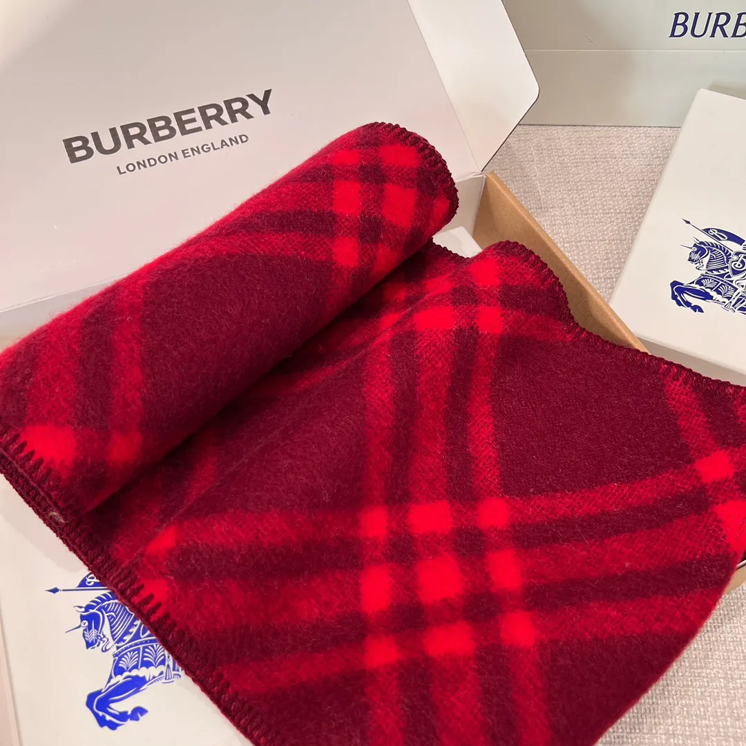 Шарфы Burberry 17945224