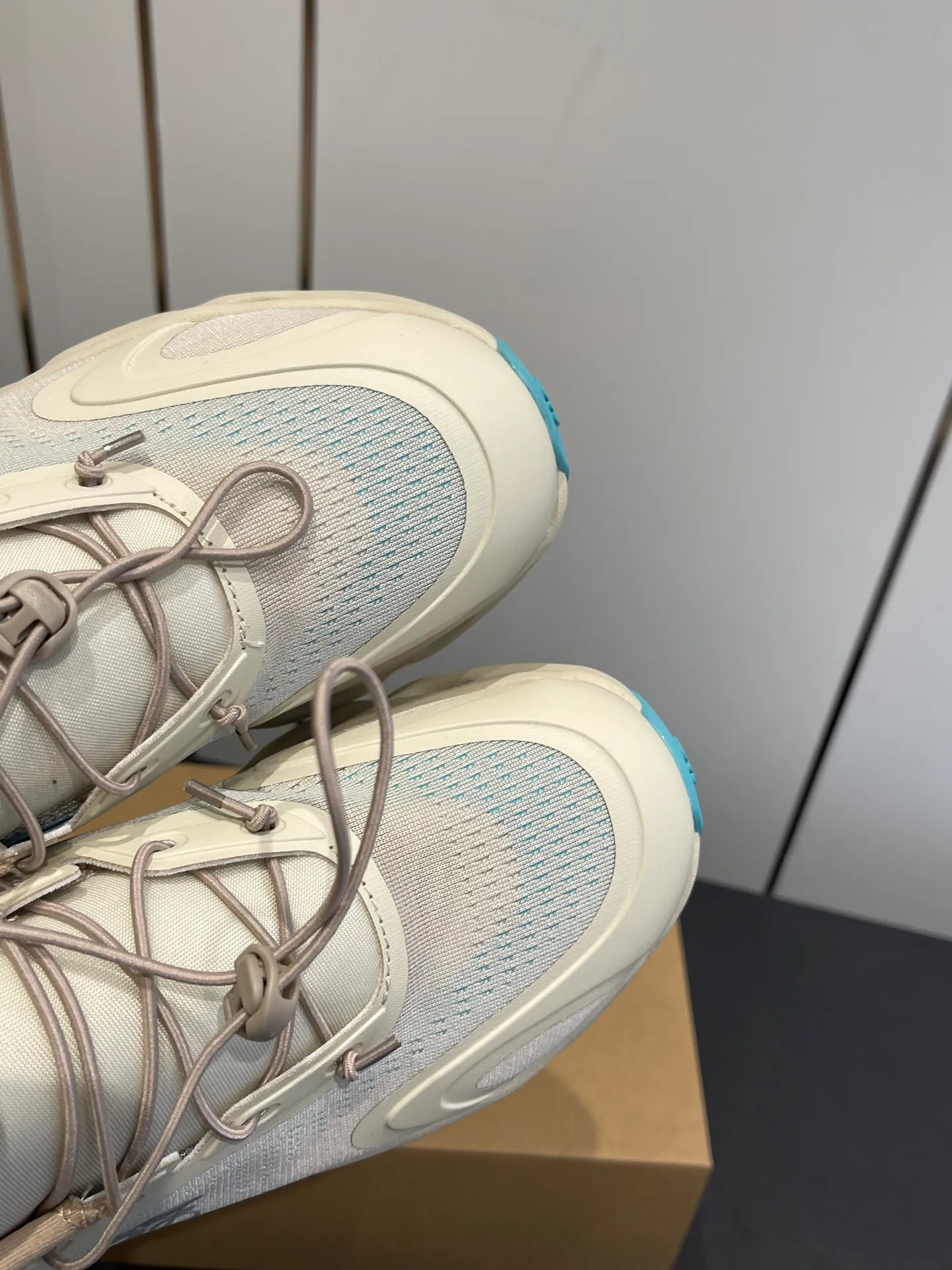 Кроссовки Женские Loewe 489768