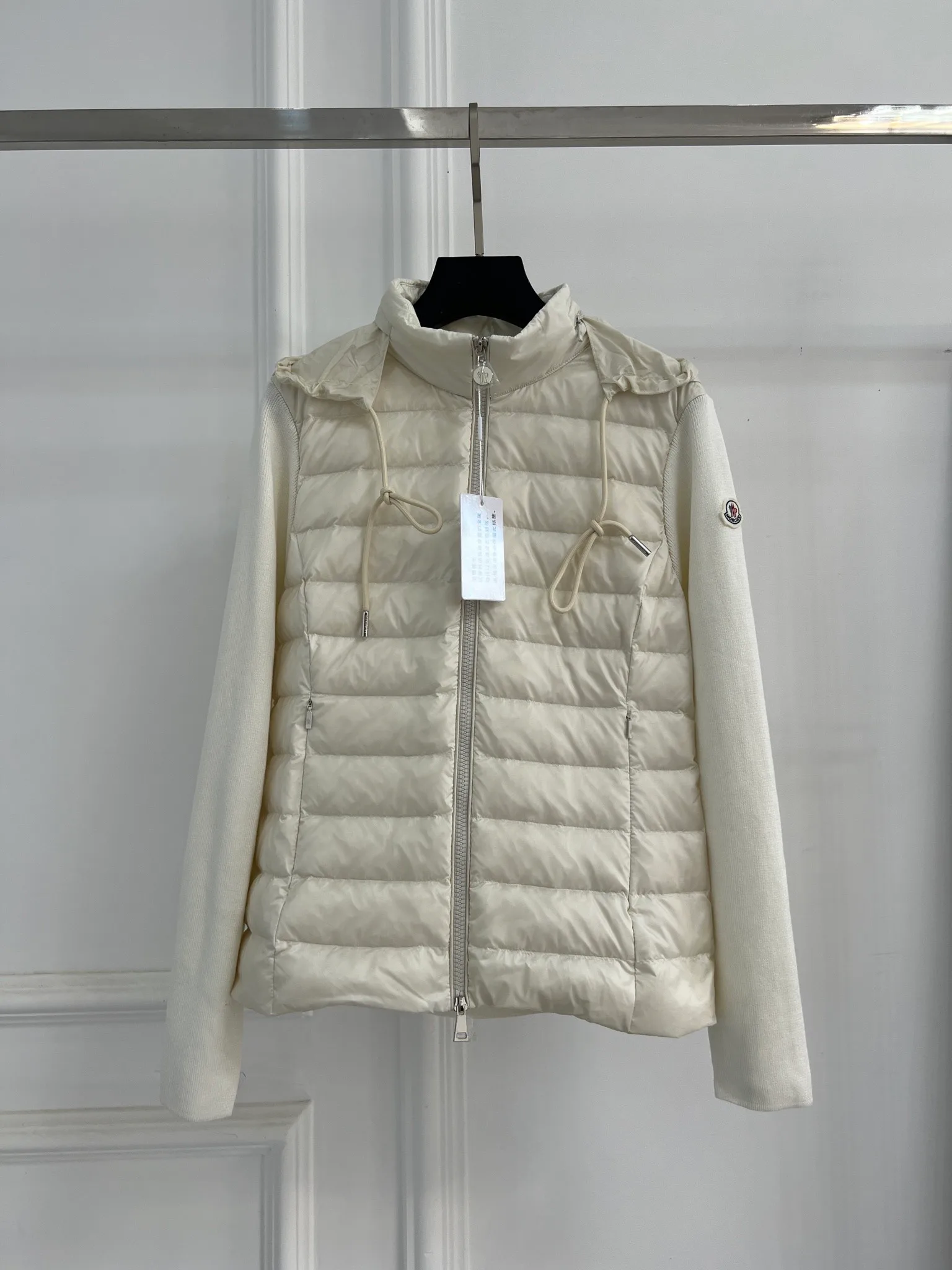 Куртки И Пуховики Женские Moncler 18416267