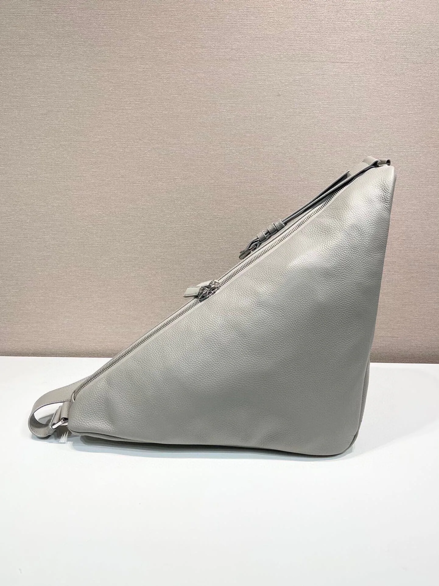 Сумки На Ремне Женские Prada 11409623