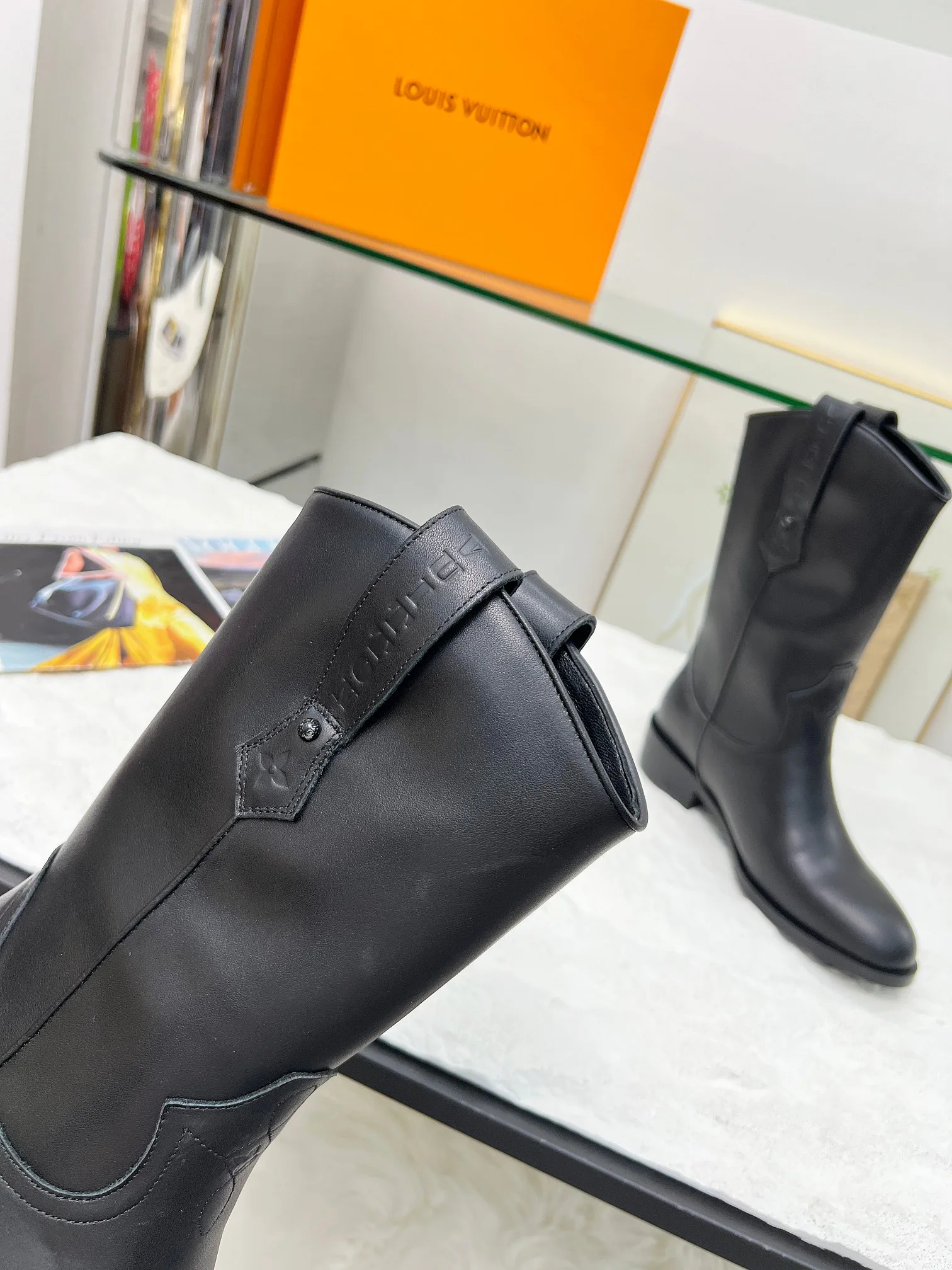 Сапоги Женские Louis Vuitton 17948505